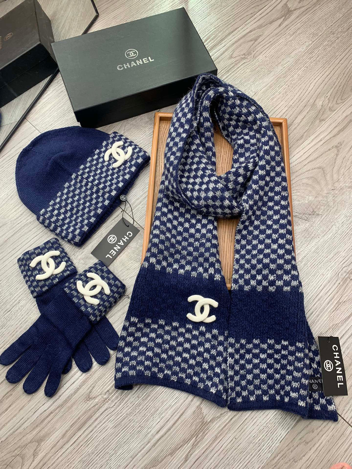 CC Hat Scarf Gloves Set Navy Jacquard 475107