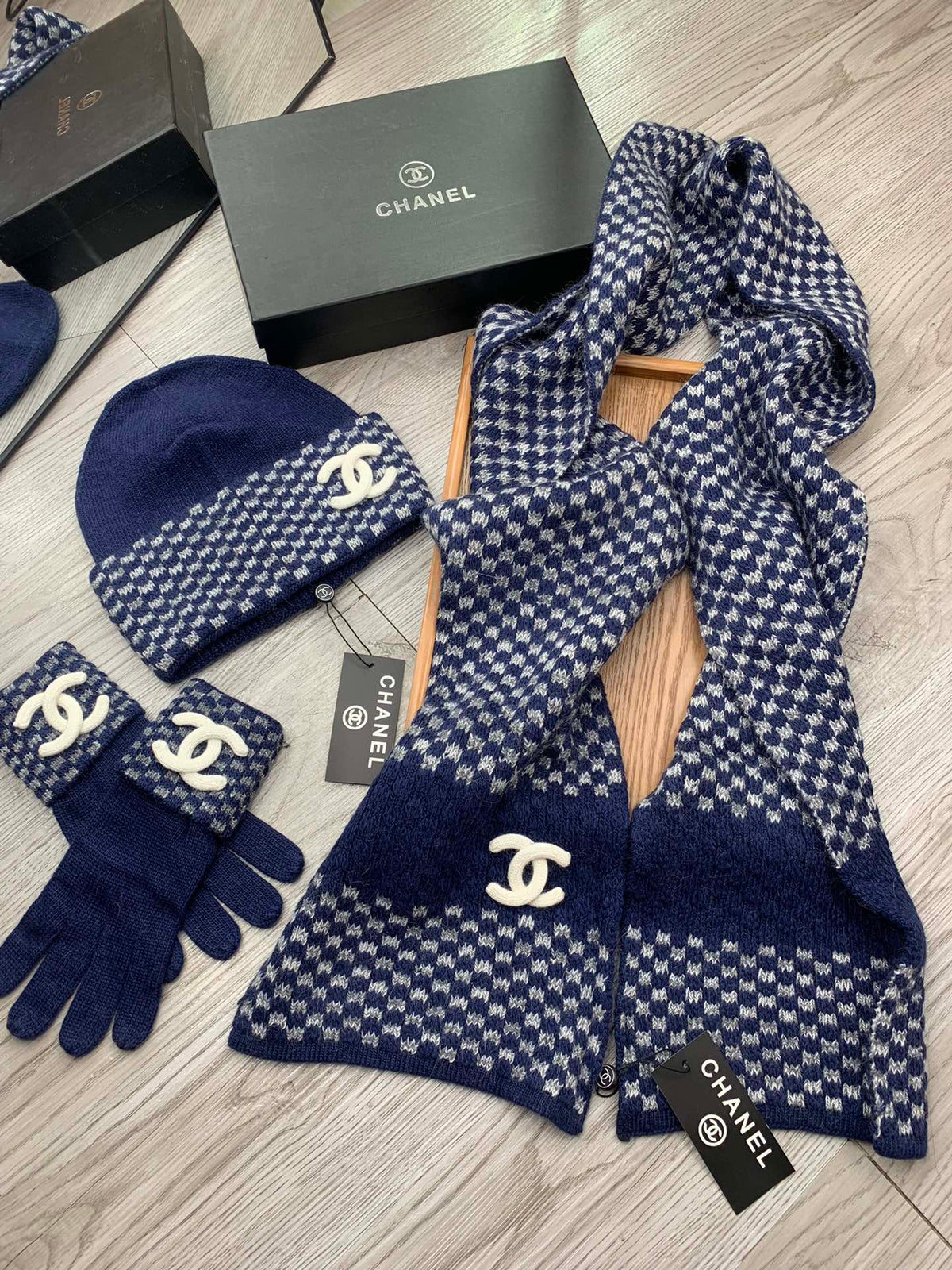CC Hat Scarf Gloves Set Navy Jacquard 475107