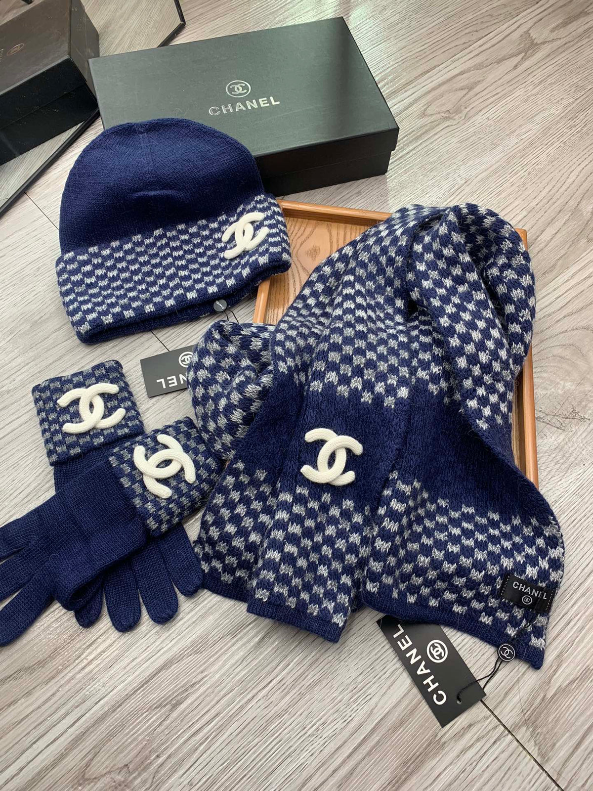 CC Hat Scarf Gloves Set Navy Jacquard 475107