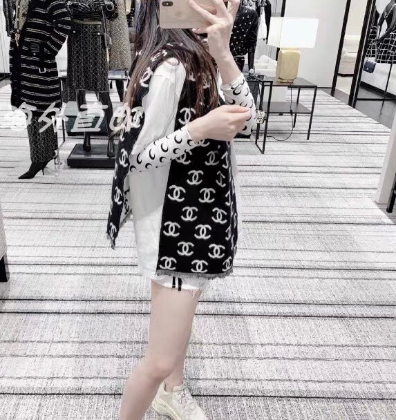 CC 26s Black White CC Monogram Fringe Scarf 38x190cm 534742