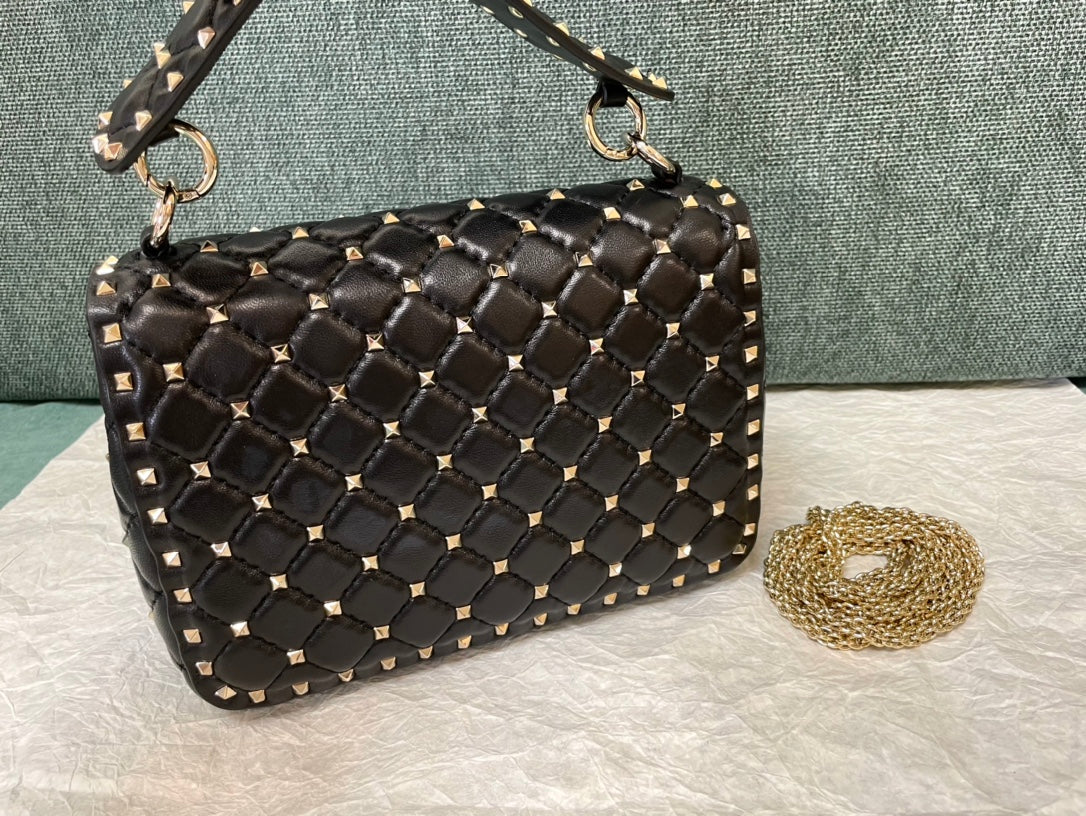 garavani rockstud spike medium 24cm black lambskin large logo
