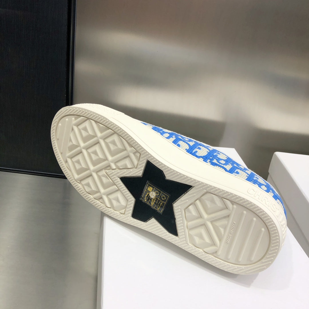 CD 26s Walk'n'Dior Sneaker Blue Oblique Embroidered Cotton 966651
