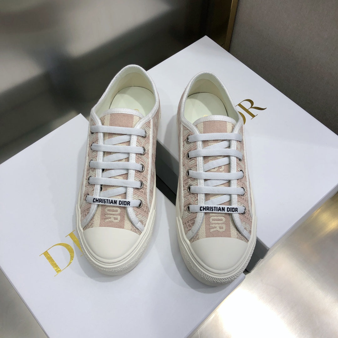 CD 26s Walk'n'Dior Sneaker Muted Pink Oblique Embroidered Cotton 966650