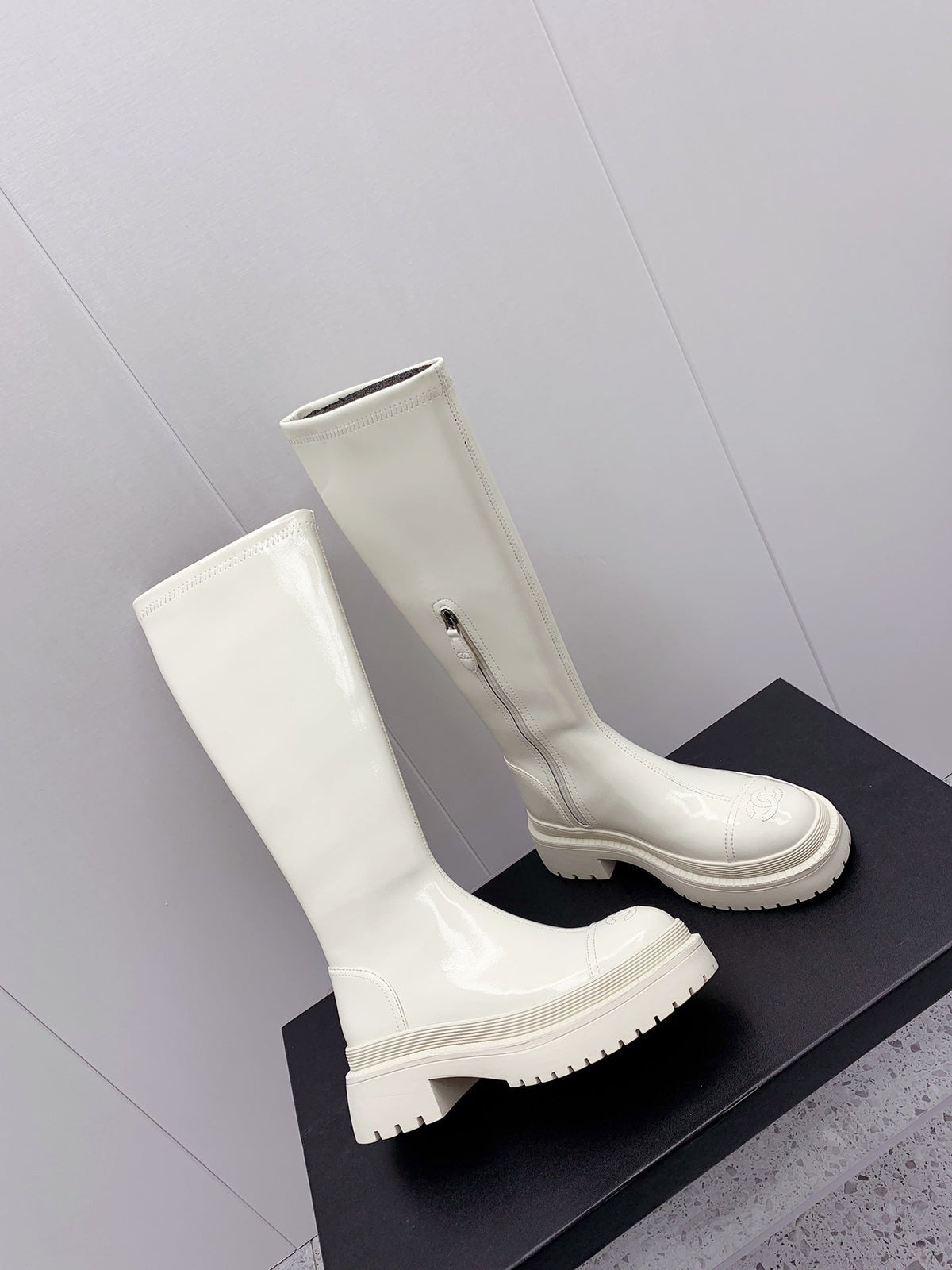 CC 2026 Logo Chunky Platform Knee-High Boots White Leather 161598