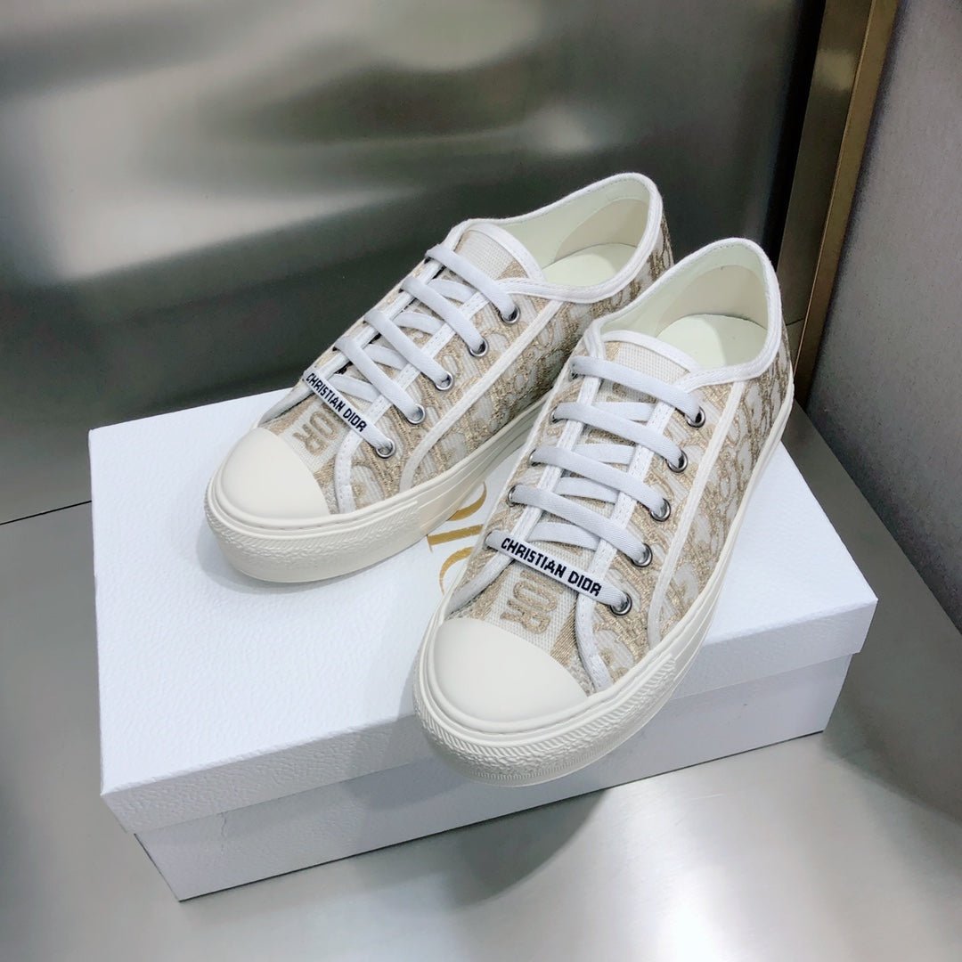 CD 26s Walk'n'Dior Sneaker Beige Oblique Embroidered Cotton 966653