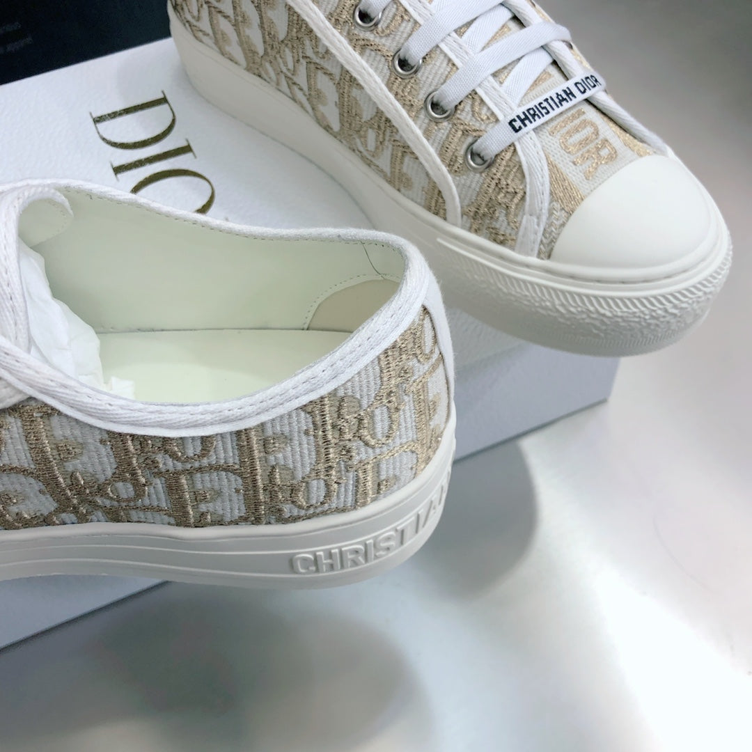 CD 26s Walk'n'Dior Sneaker Beige Oblique Embroidered Cotton 966653