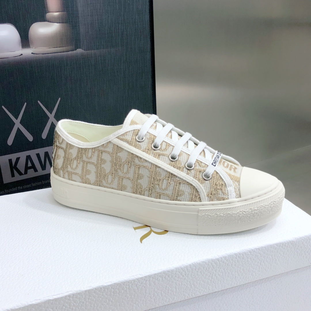 CD 26s Walk'n'Dior Sneaker Beige Oblique Embroidered Cotton 966653
