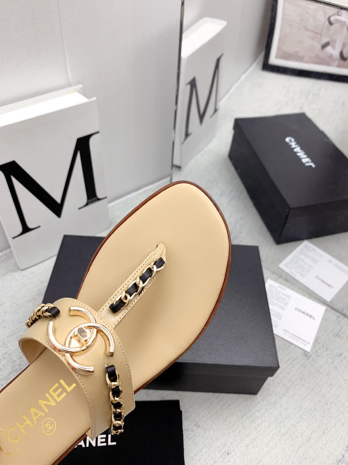 CC 26s Thong Sandals 2cm Beige Gold Leather 162949