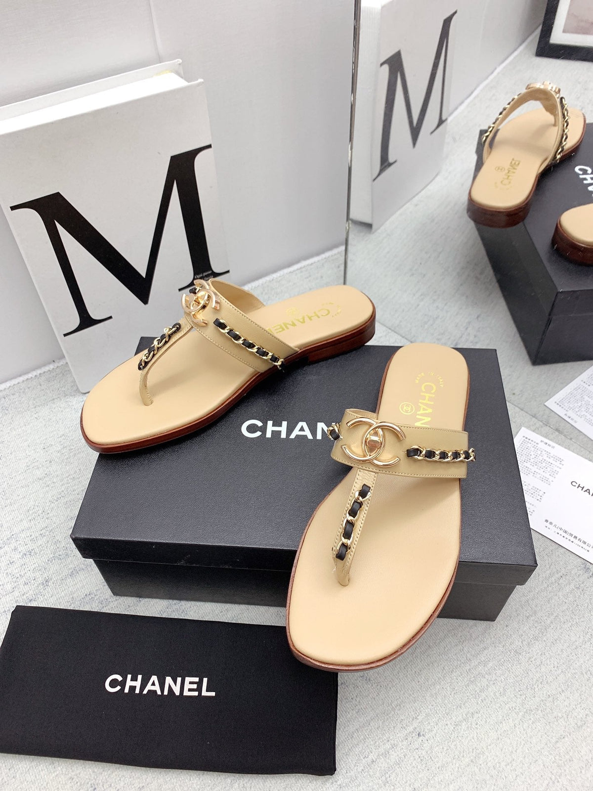 CC 26s Thong Sandals 2cm Beige Gold Leather 162949