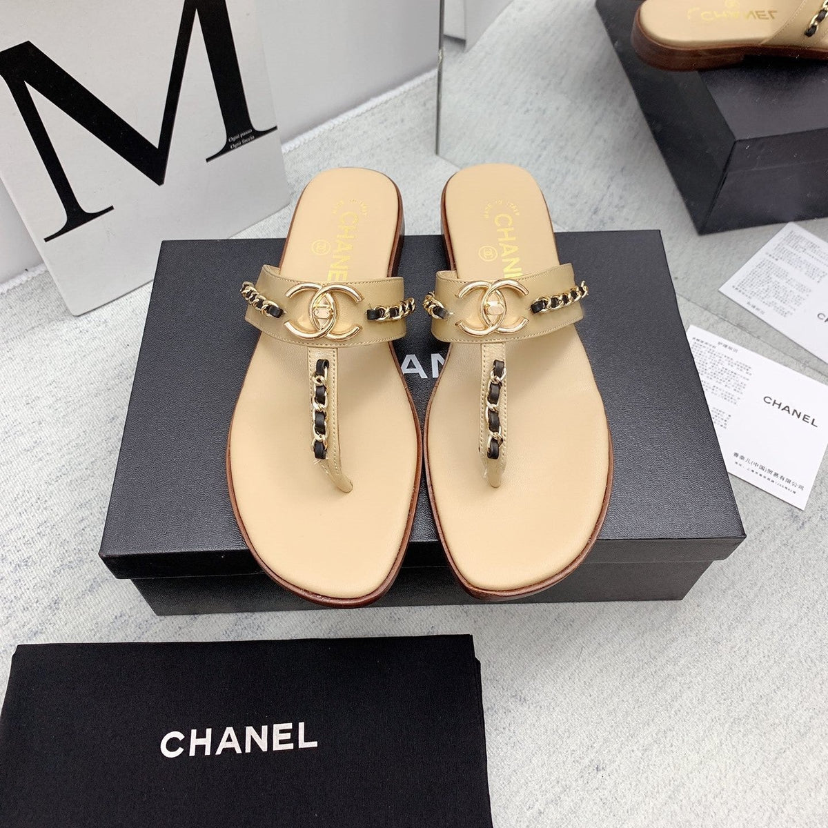 CC 26s Thong Sandals 2cm Beige Gold Leather 162949
