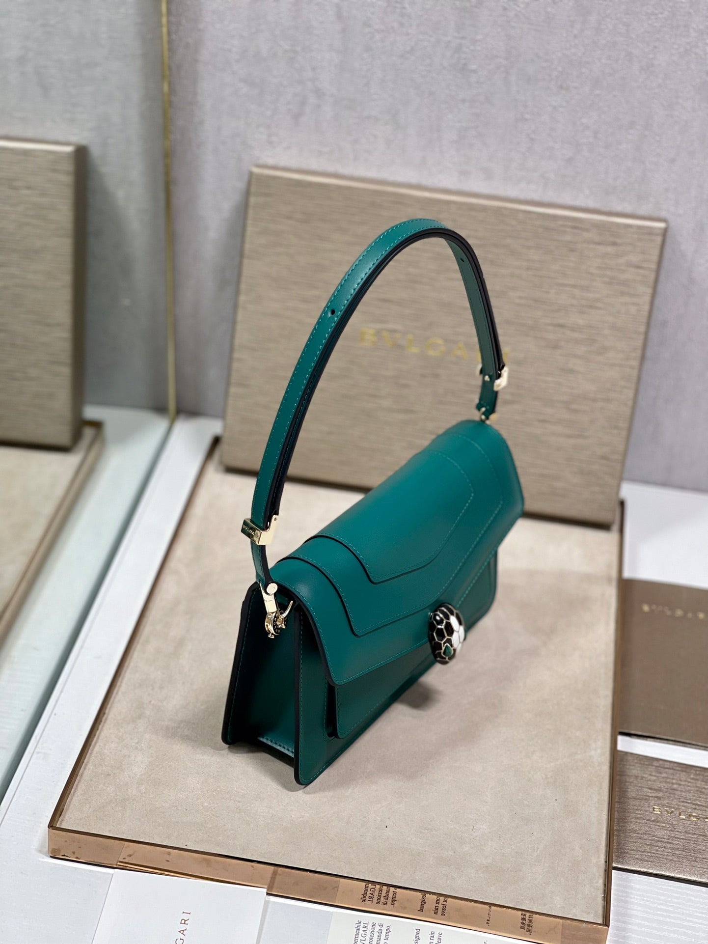 Serpenti Forever East-West Shoulder Bag 22cm Emerald Green Cafskin GHW 188466