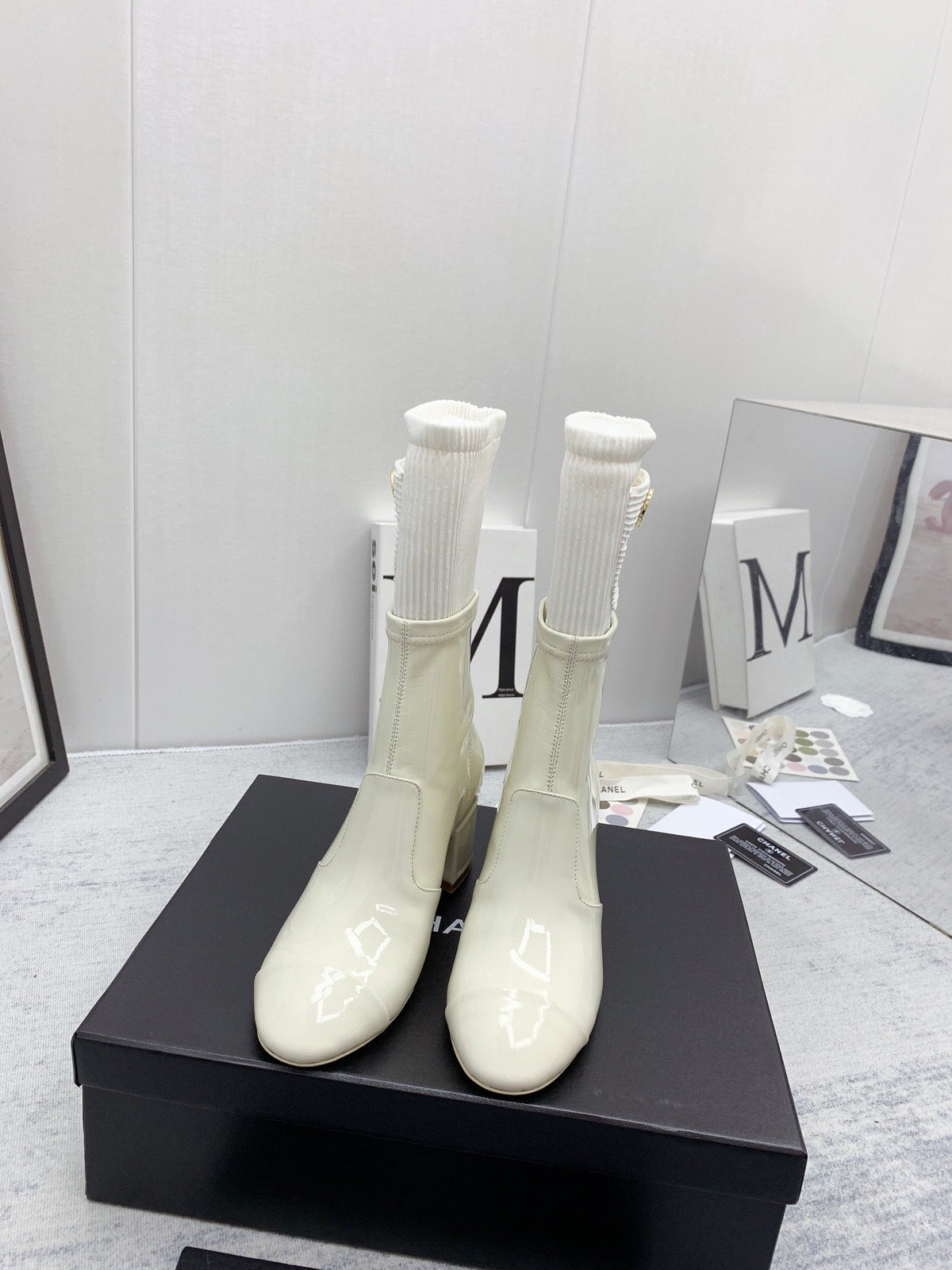 CC 26s Knit Boots Ivory Patent Leather Knit 160128