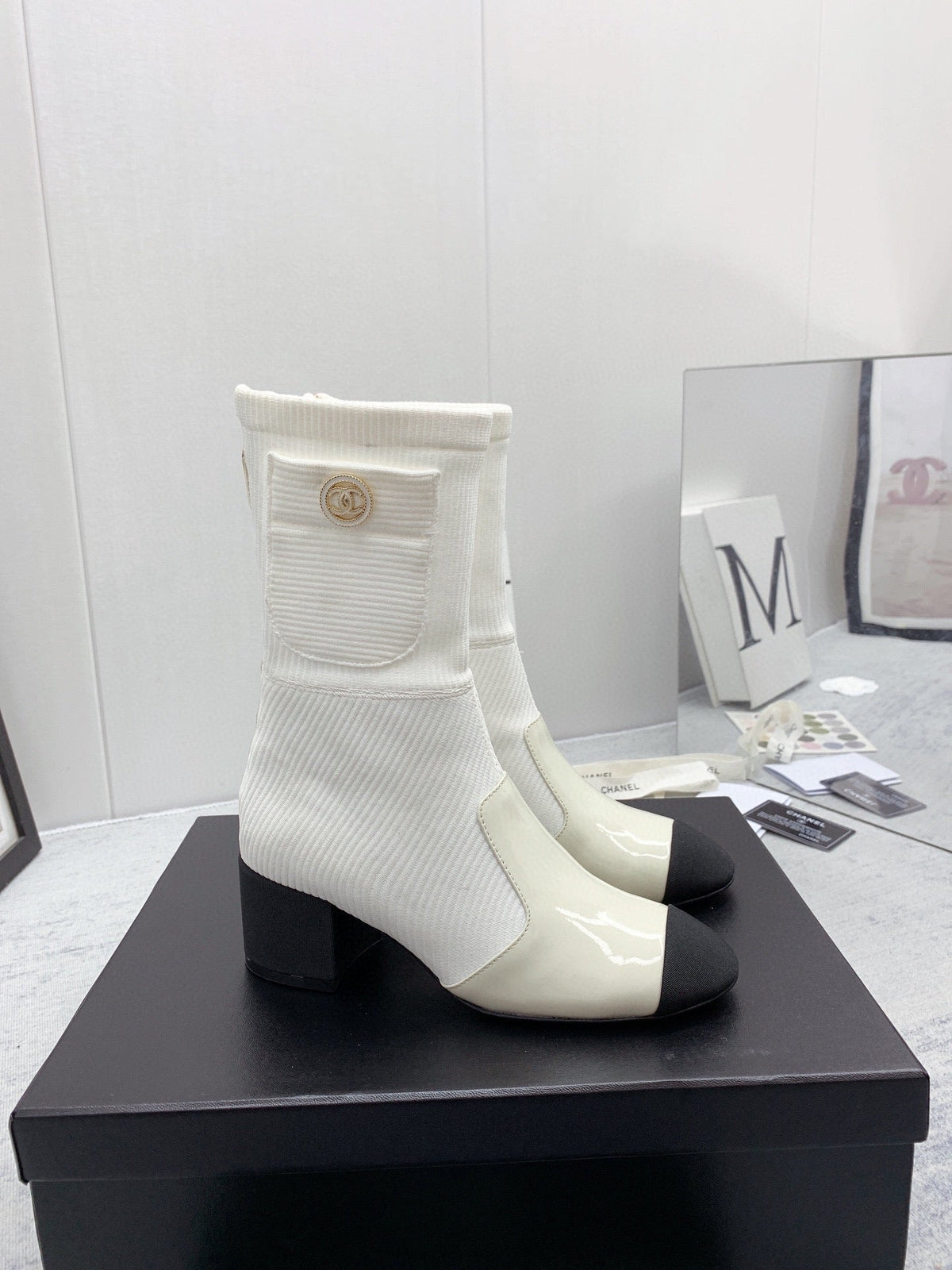 CC 26s Knit Boots Ivory Black Calfskin Patent Leather 160131