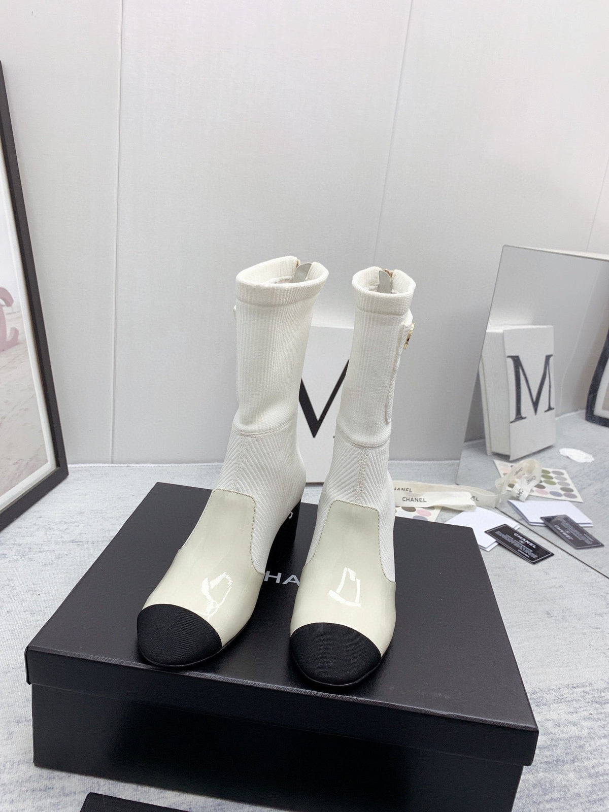 CC 26s Knit Boots Ivory Black Calfskin Patent Leather 160131