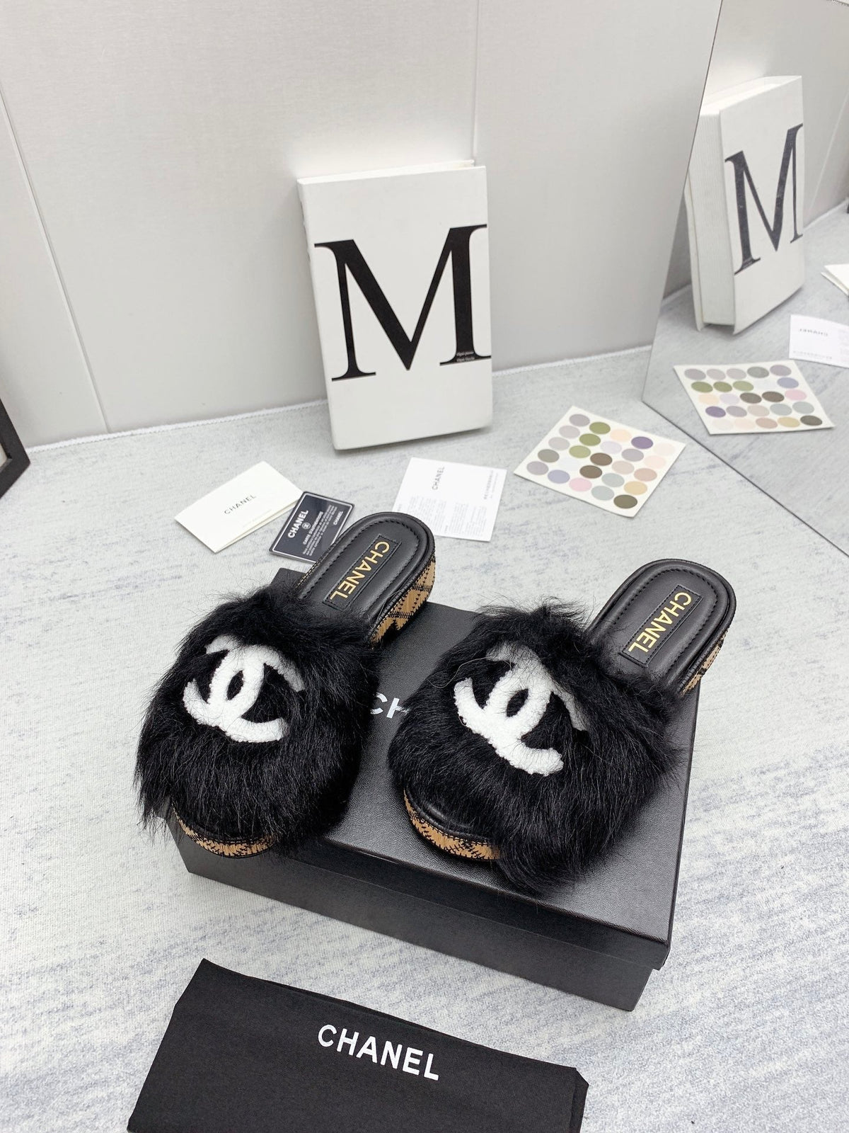 CC 26s Fur Mules Black White Tweed 160133