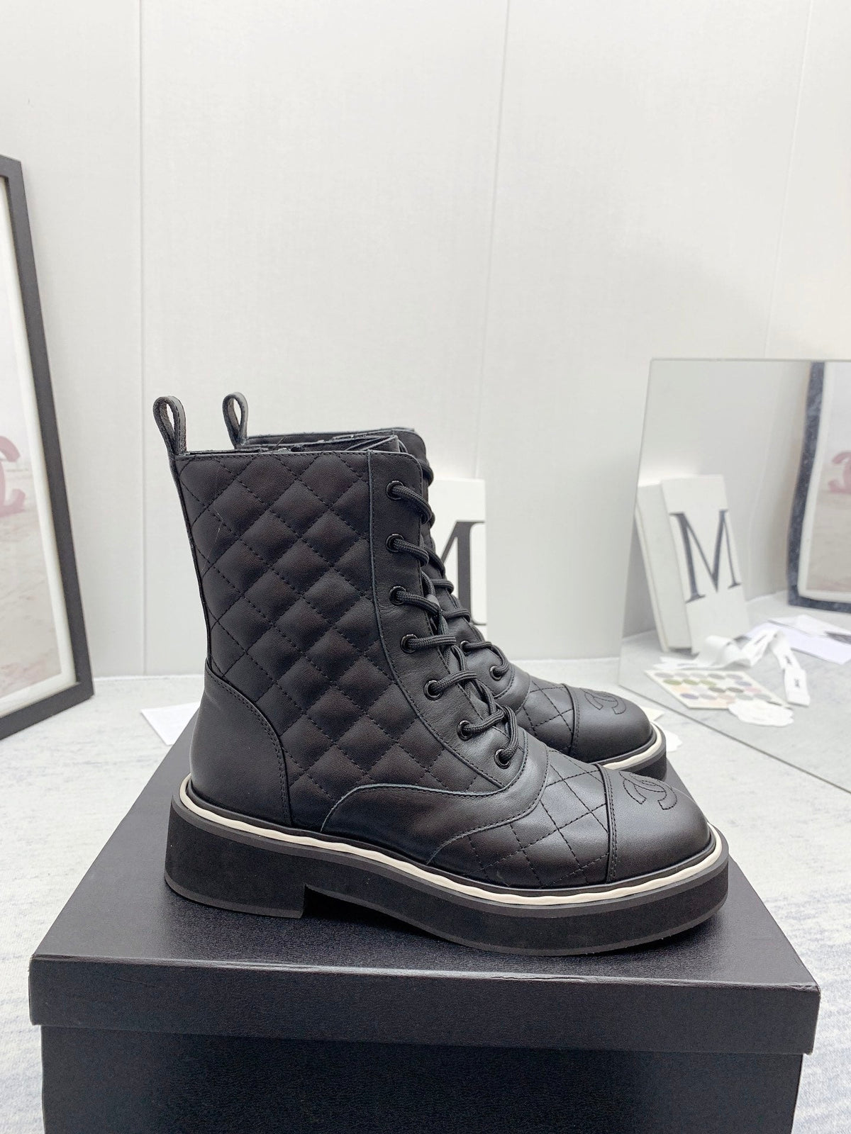 CC 26s Lace Up Combat Boots Black Quilted Leather 160141