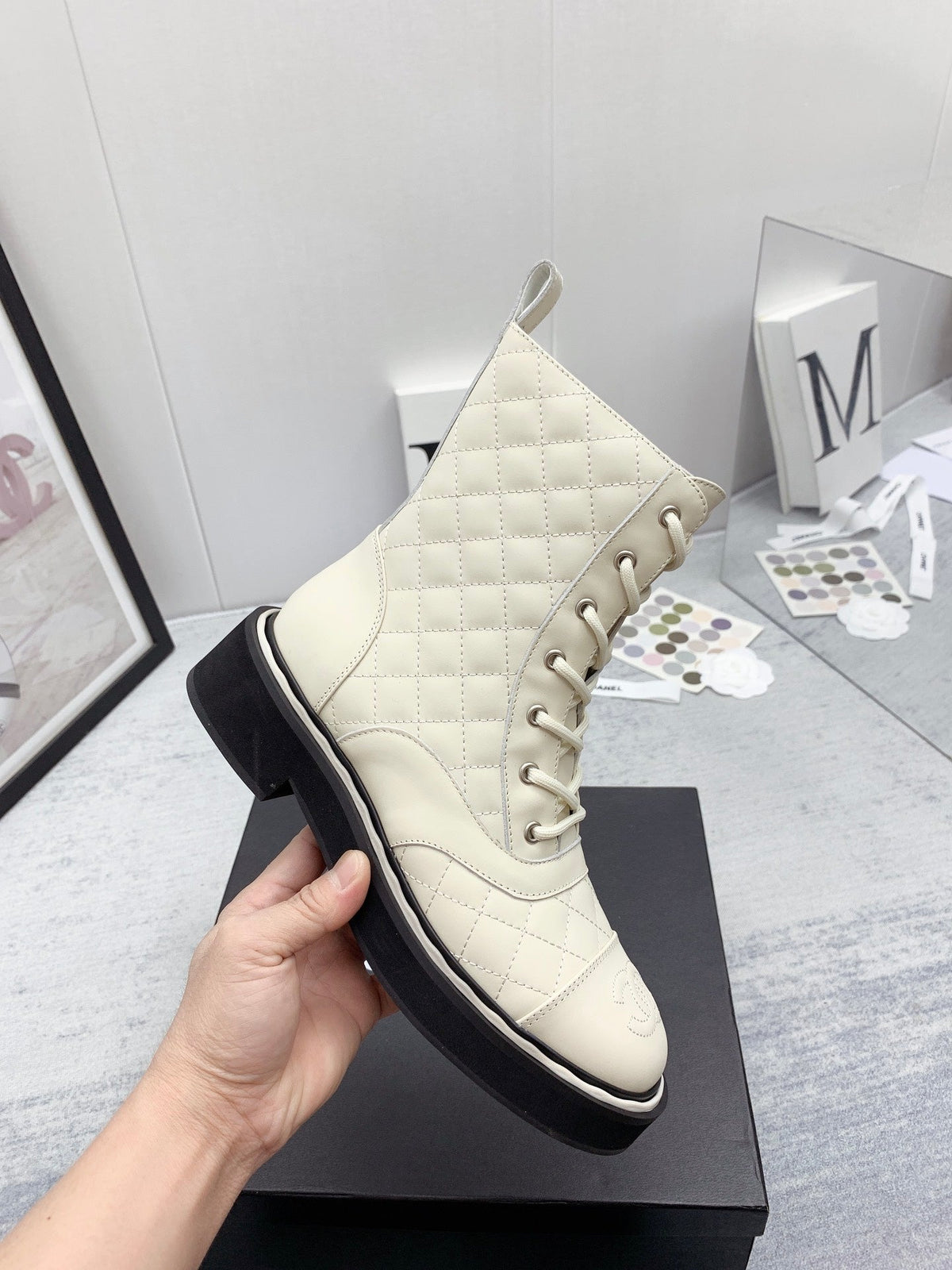 CC 26s Lace Up Combat Boots Ivory White Quilted Leather 160137