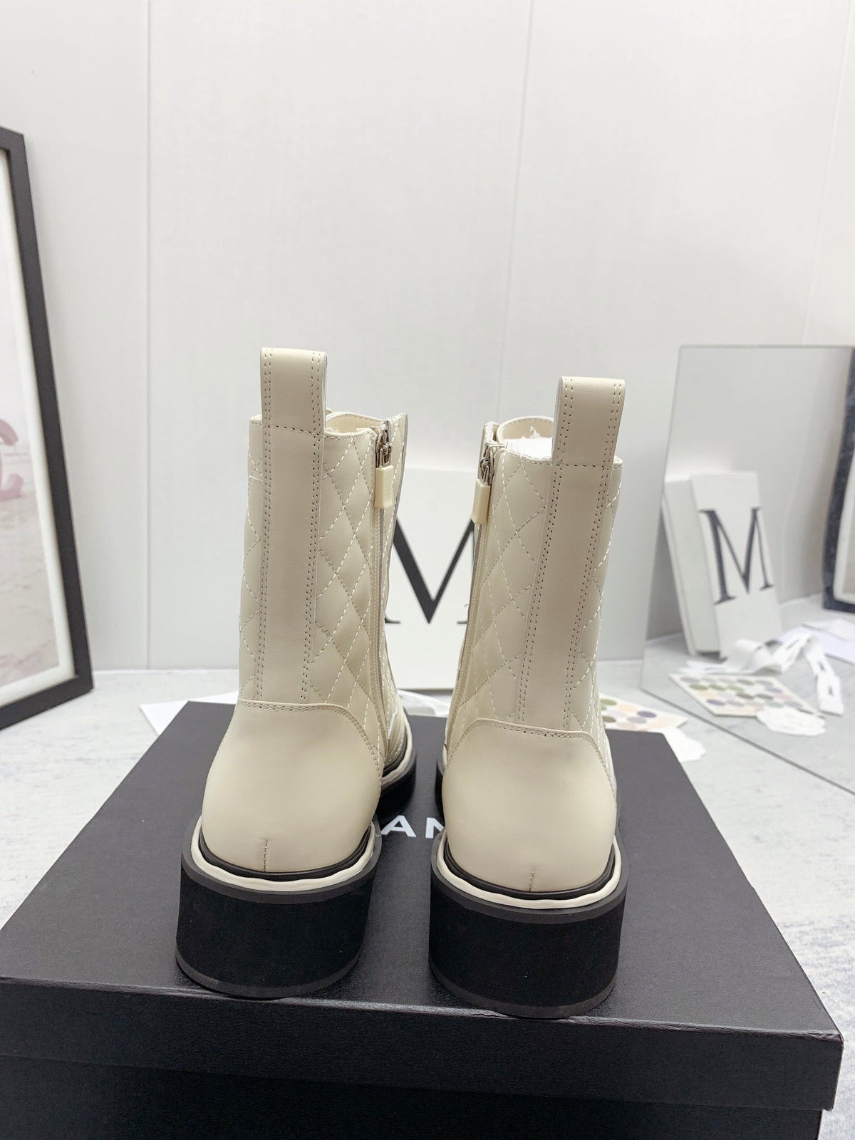 CC 26s Lace Up Combat Boots Ivory White Quilted Leather 160137