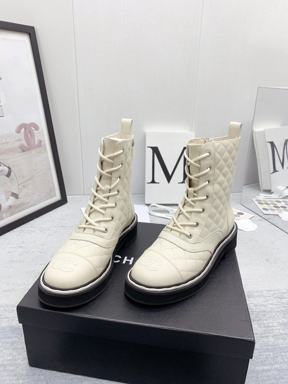 CC 26s Lace Up Combat Boots Ivory White Quilted Leather 160137