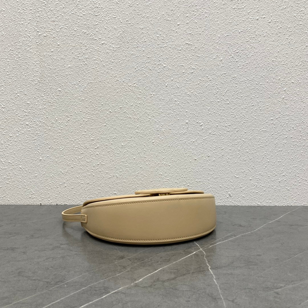 Celine Besace Cuir Bag Triomphe Beige Calfskin