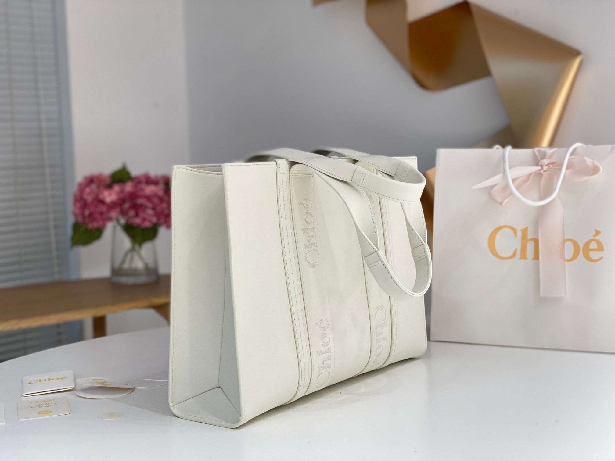 Chloé Woody Tote Bag 45cm White Calfskin 531226
