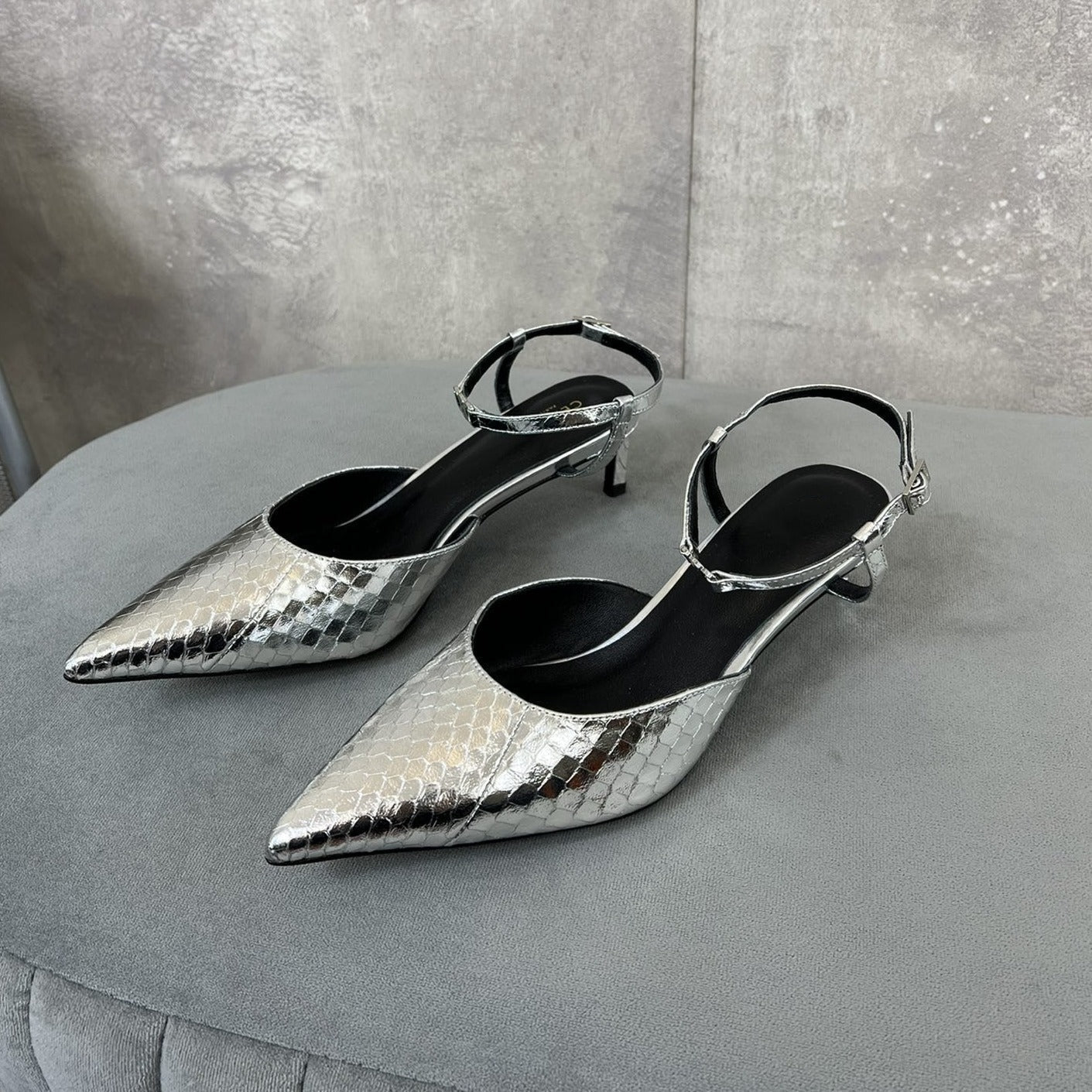 cl kitten with strap 45 platinum lizard stamped metalized calfskin
