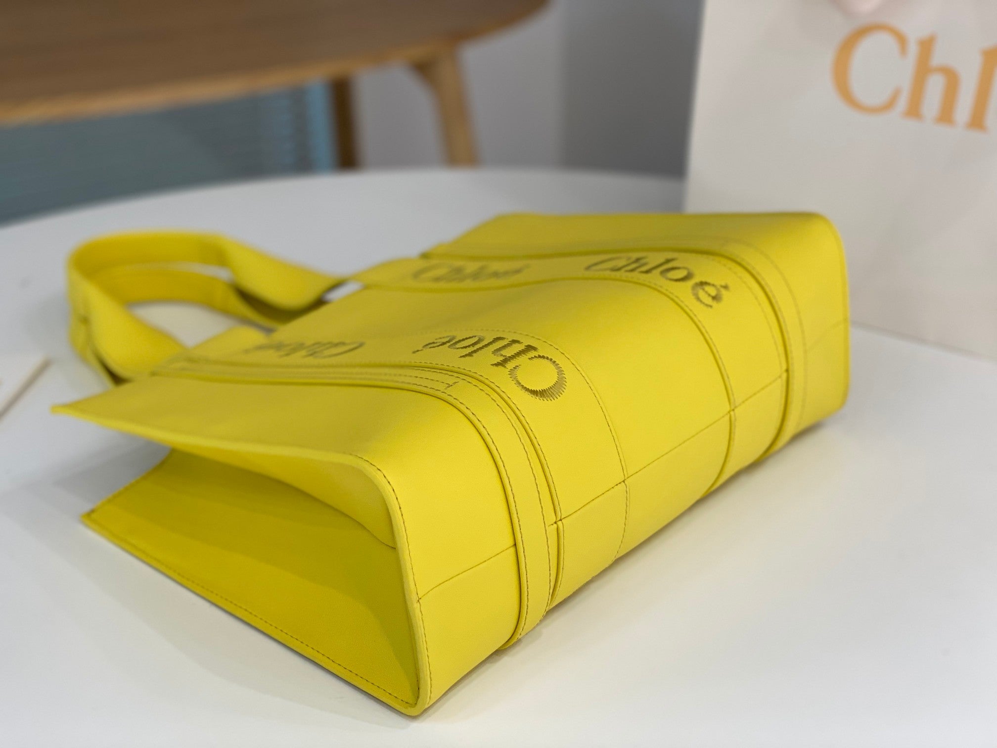 Chloé Woody tote bag 37cm yellow calfskin