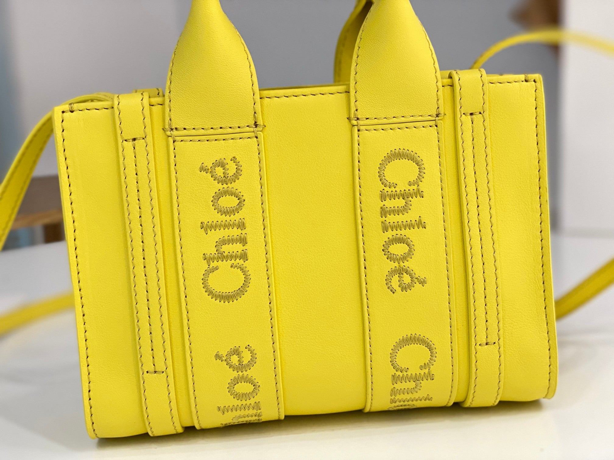 Chloé Woody mini tote bag 20cm yellow calfskin