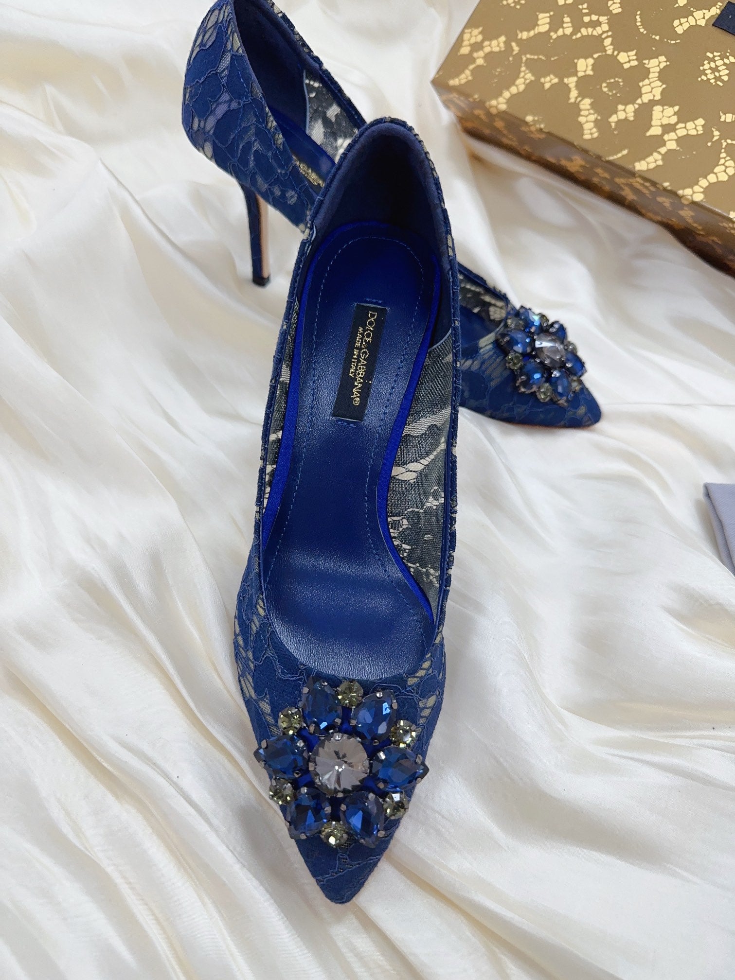 DC Floral Crystal Pumps Blue Genuine Leather & Lace 324772