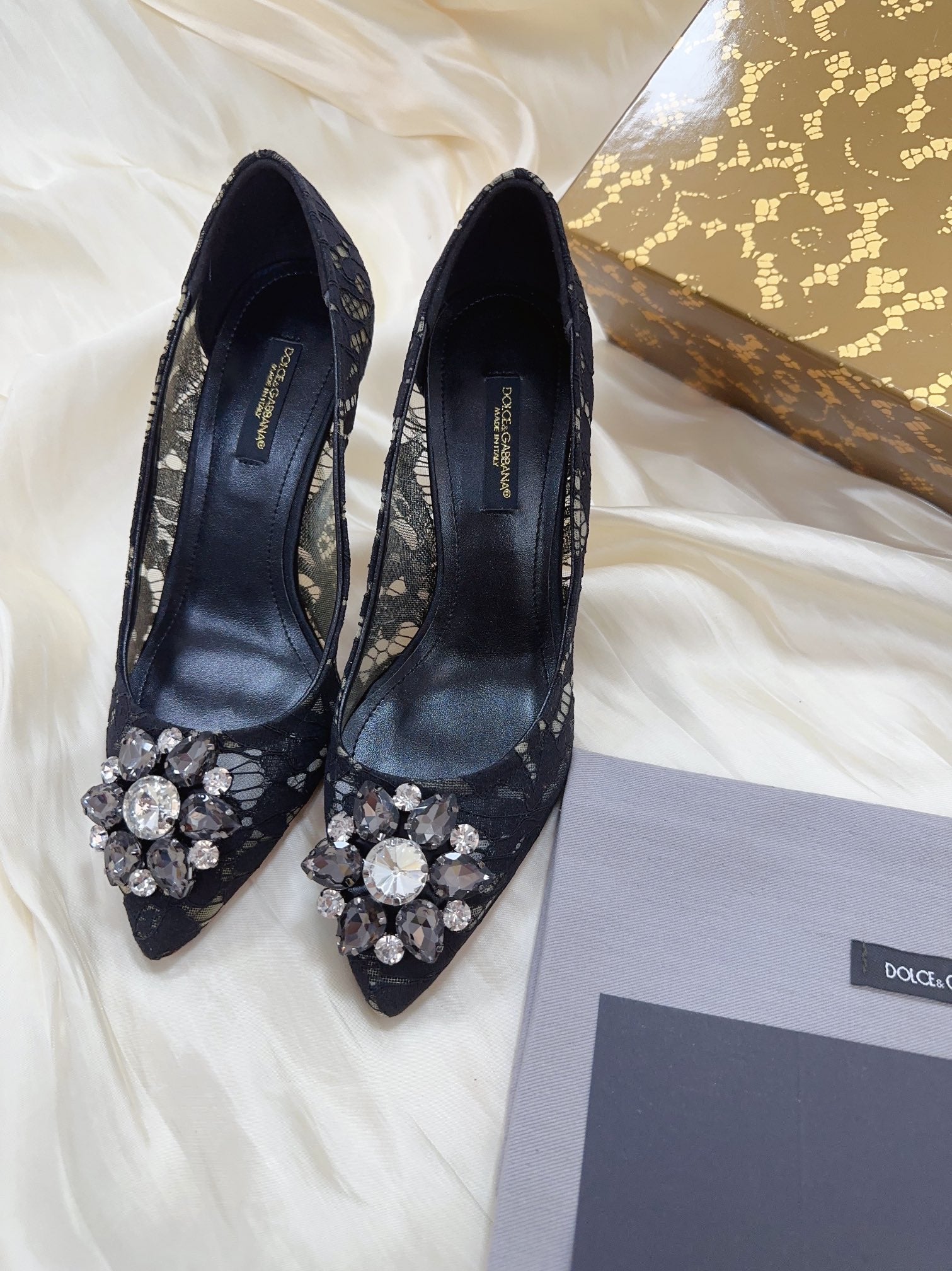 DC Floral Crystal Pumps Black Genuine Leather & Lace 324775