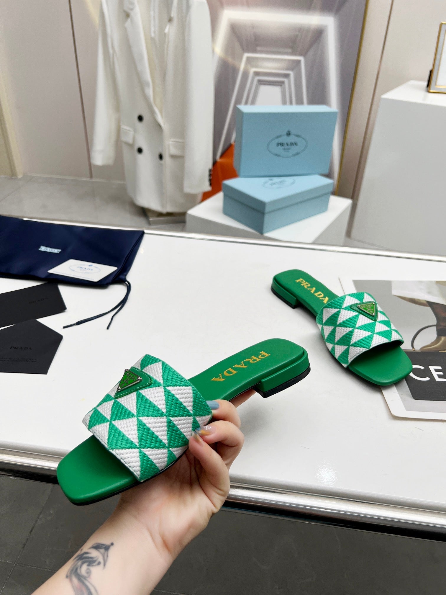 Prada 26s Enameled Metal Triangle Printed Slides Green Leather Cotton 986592