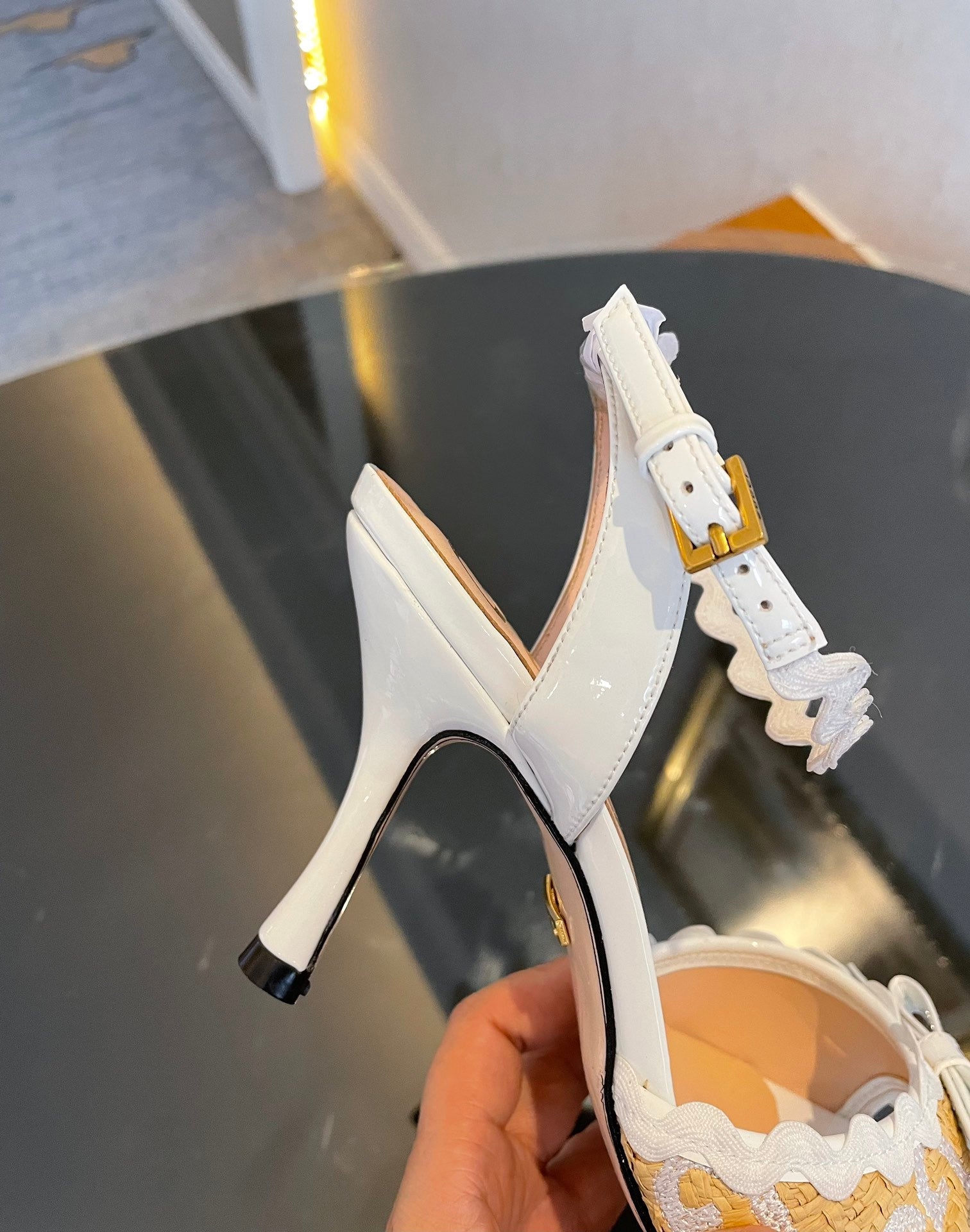 GG Kertu Heel Sandals 8cm Beige White Raffia Leather 695684