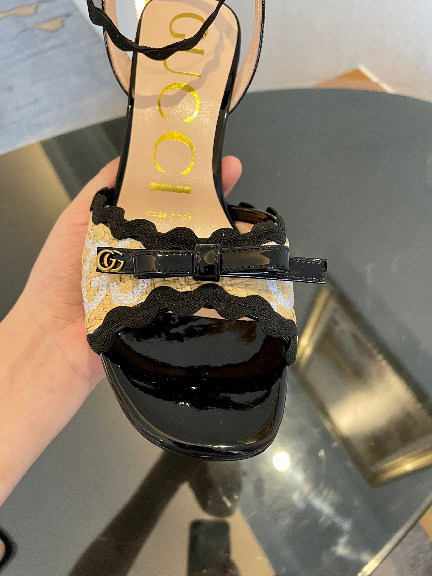 GG Kertu Heel Sandals 8cm Beige Black Raffia Leather 695685