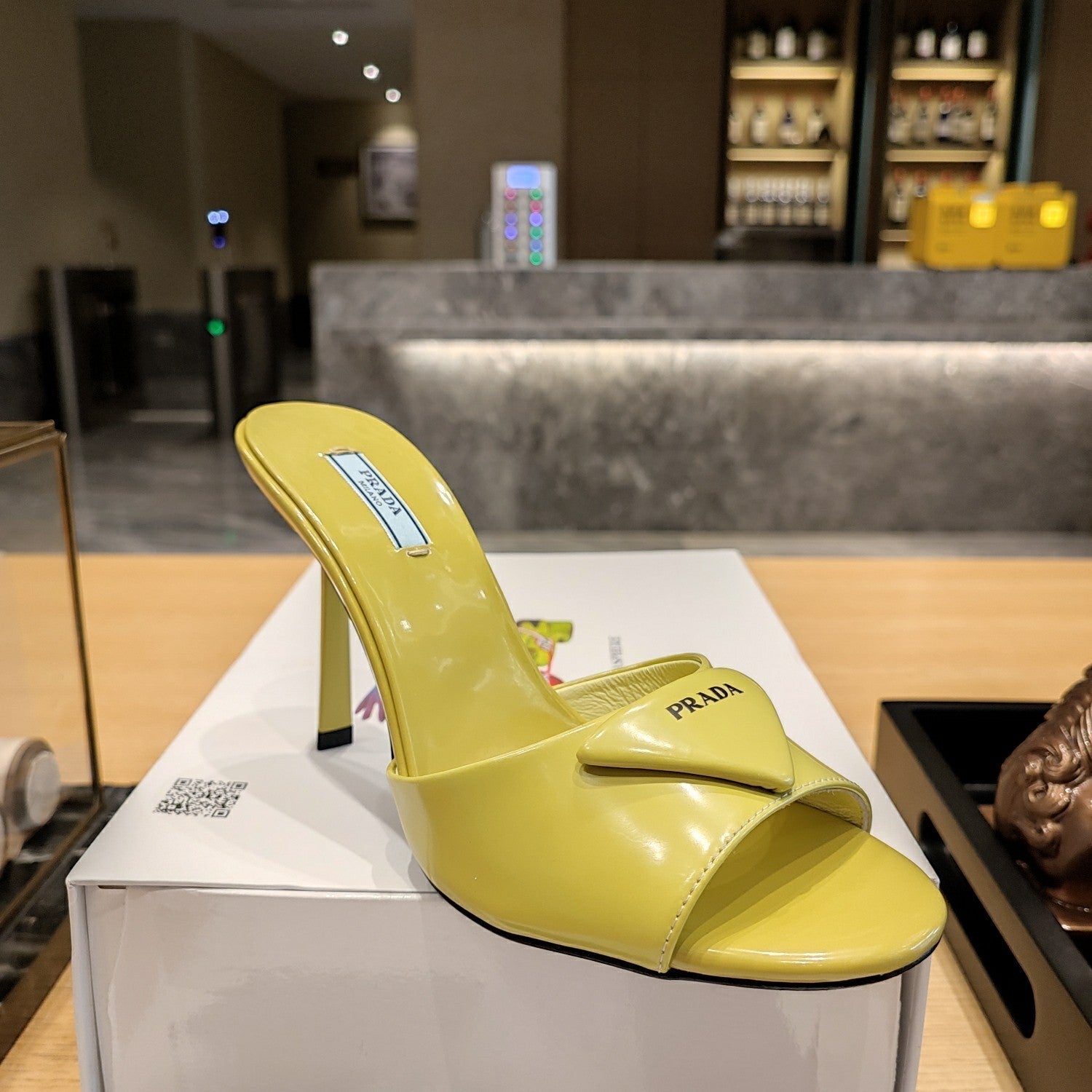 Prada 26s Open Toe Mules 100mm In Lime Yellow Patent Calfskin With Logo
