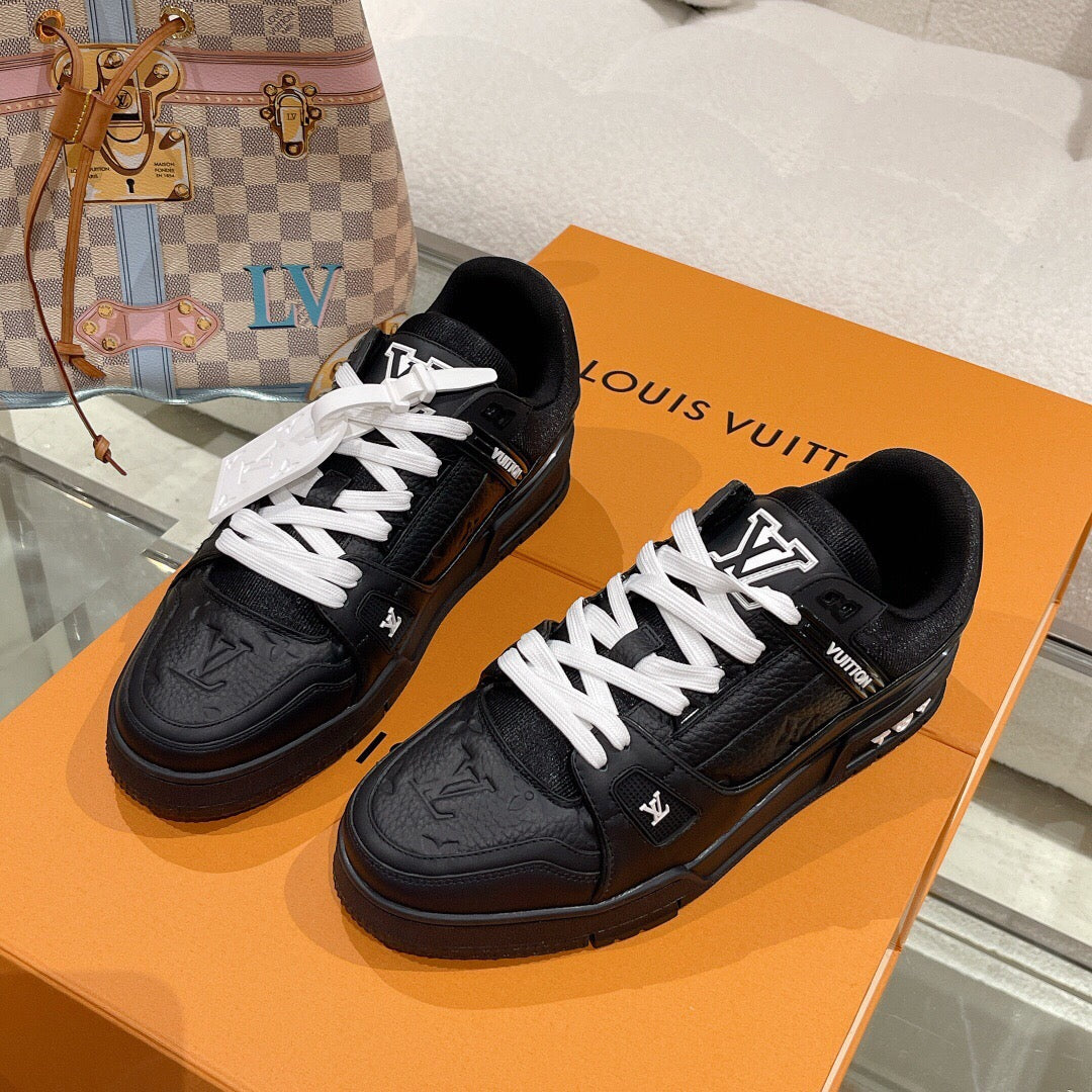 LV 1AHTB0 Trainer Sneaker Black Monogram-Embossed Leather Lace 626731