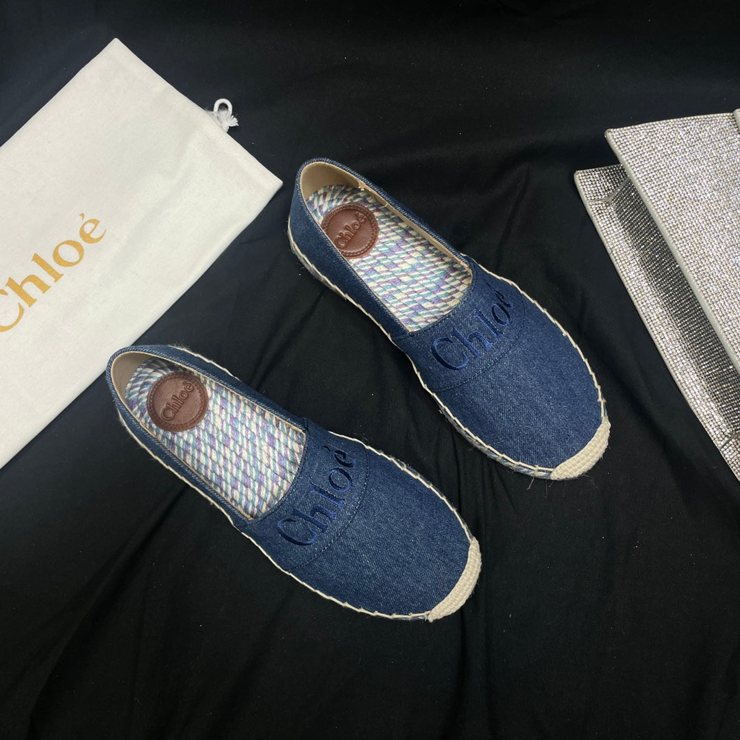 CHLOÉ WOVEN LOAFER IN NAVY BLUE DENIM AND COLORFUL RAFFIA
