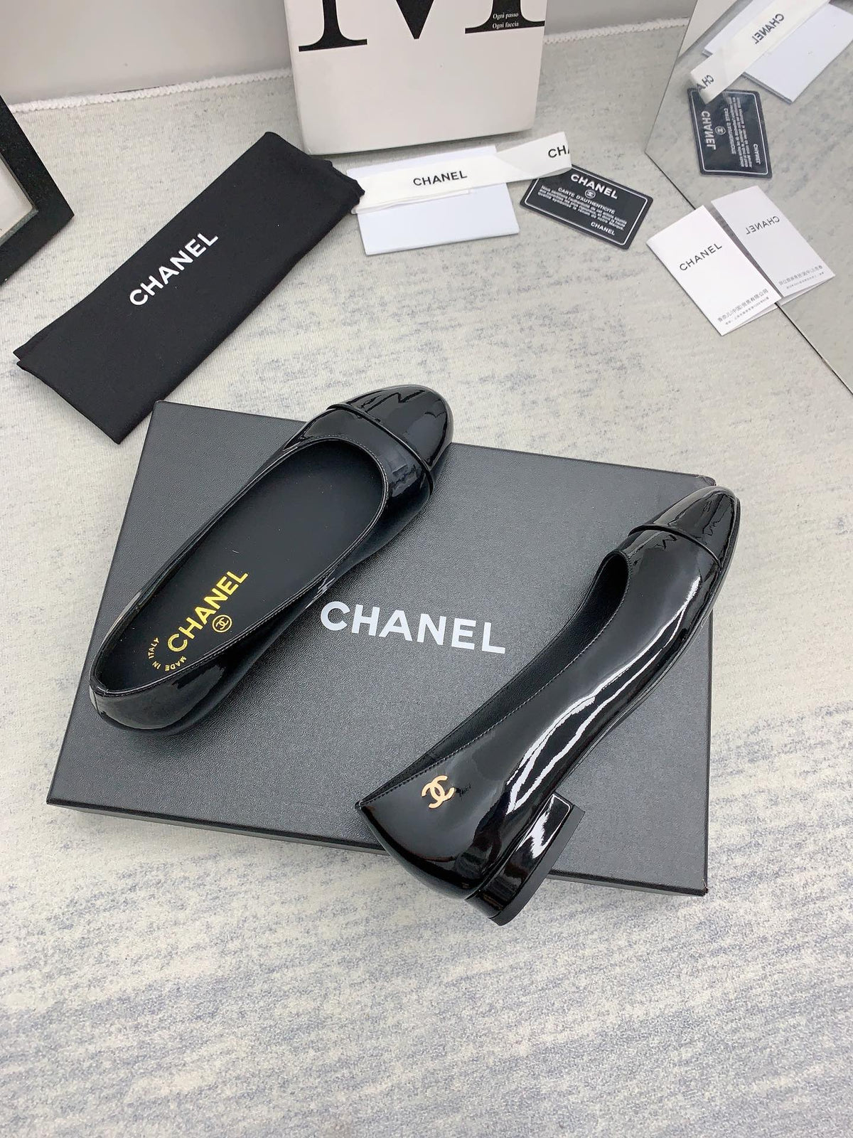 CC 26s Ballet Flats Black Patent Leather 159942