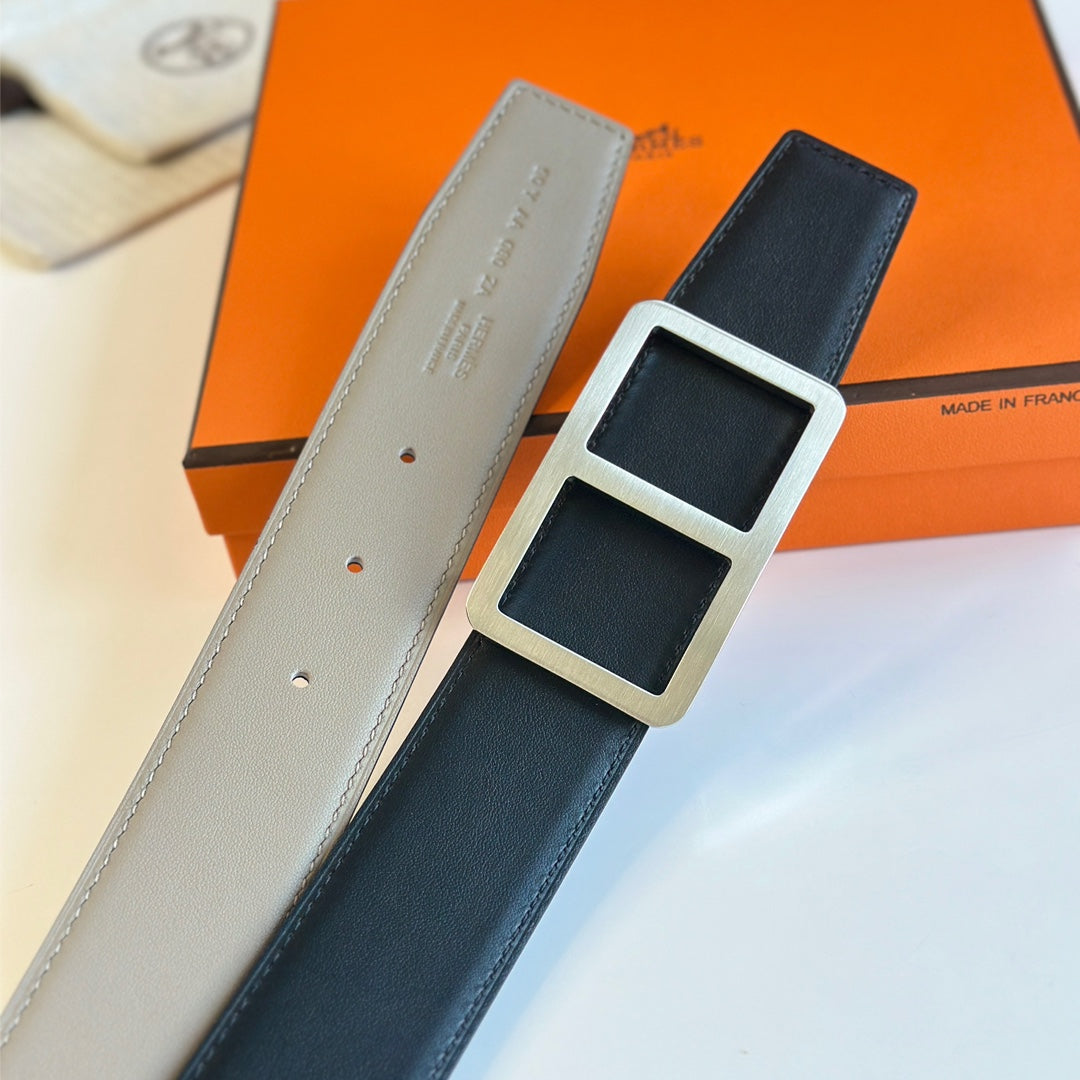 HM BELT BUCKLE & REVERSIBLE GREY PASTEL AND BLACK LEATHER STRAP 38MM SILVER HARDWARE