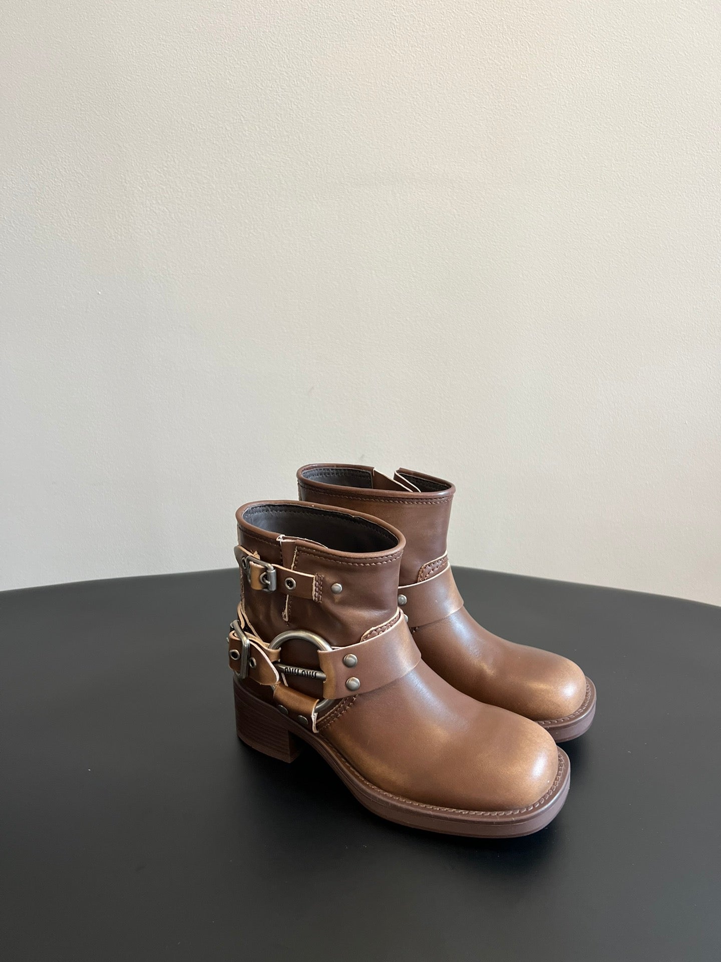 Miu 26s Ankle Boots In Brown Calfskin Silver Hardware