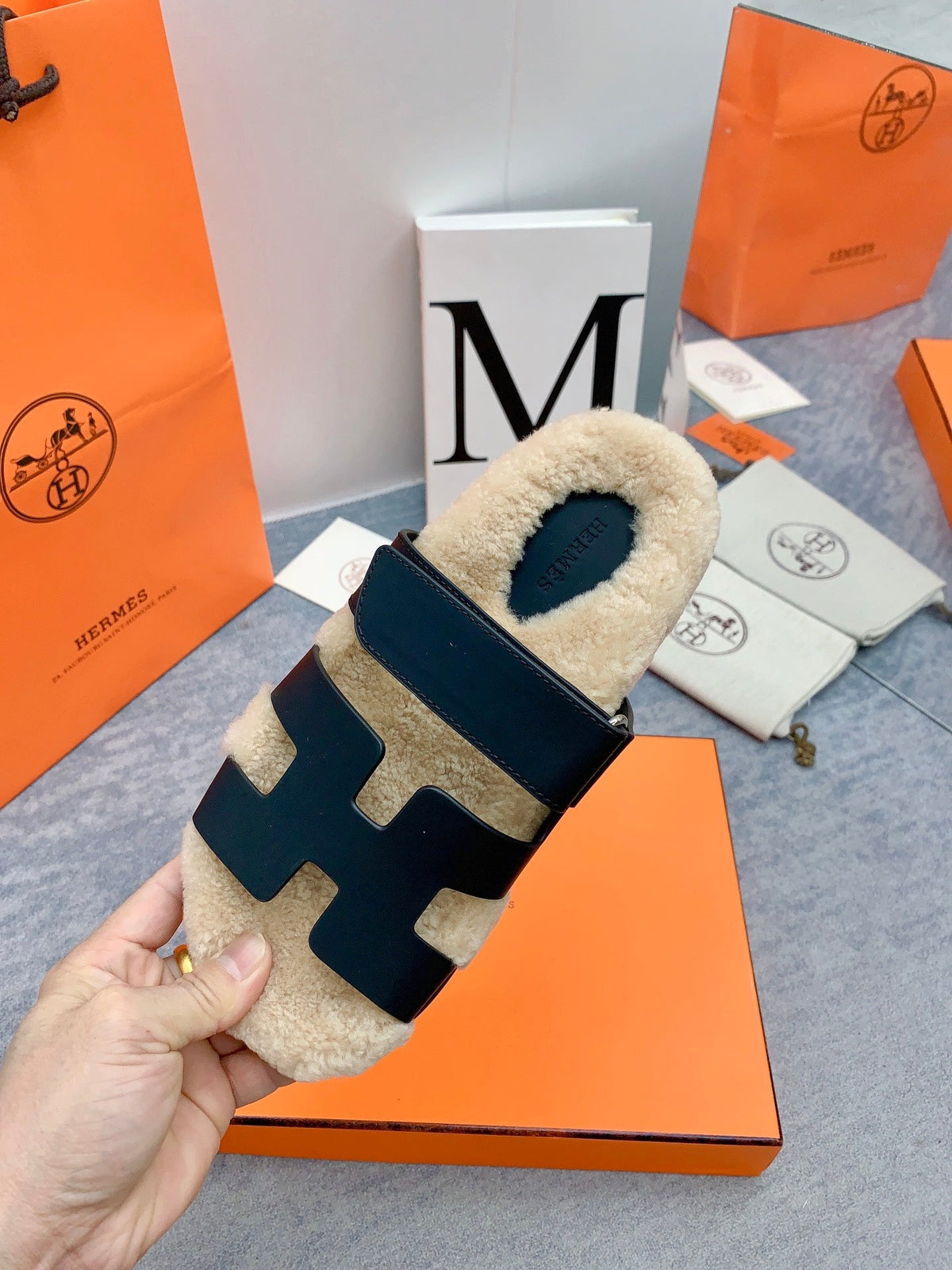 HM 26s Chypre Sandals Bleu Nuit Suede Shearling 160904