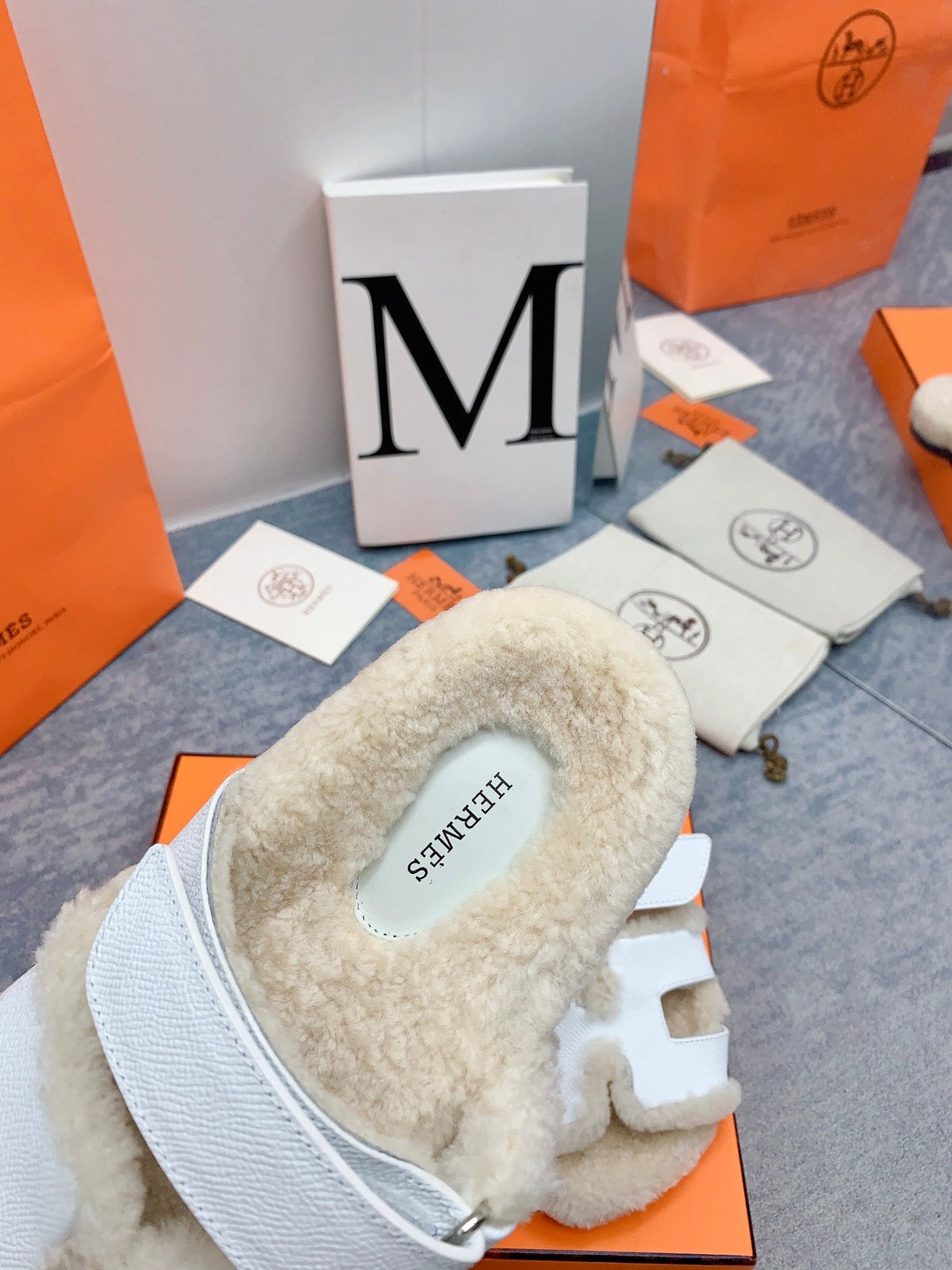 HM 26s Chypre Sandals White Leather Shearling 160919