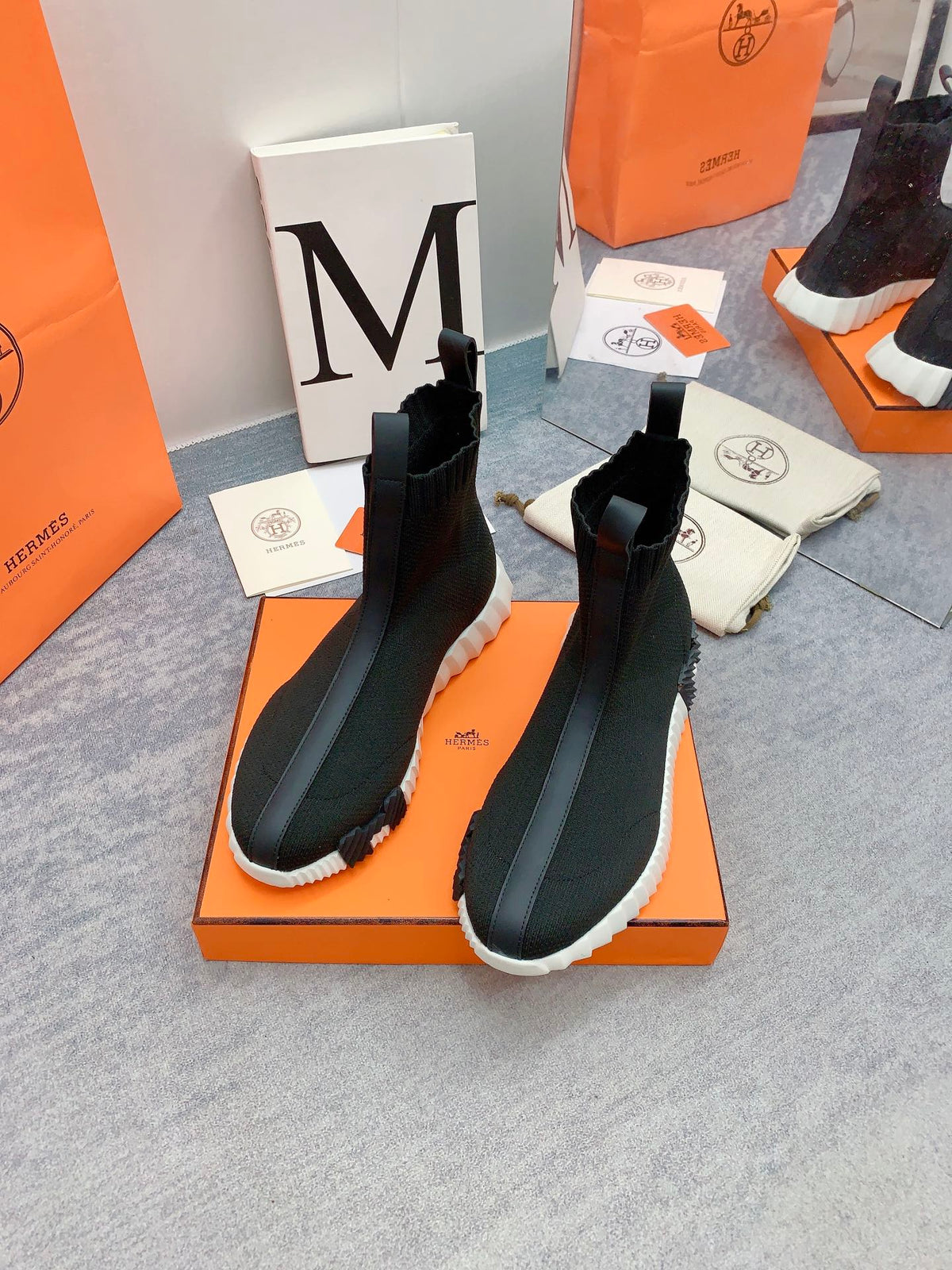 HM 26s Fun Sneakers Black Off-Black Knit 160927