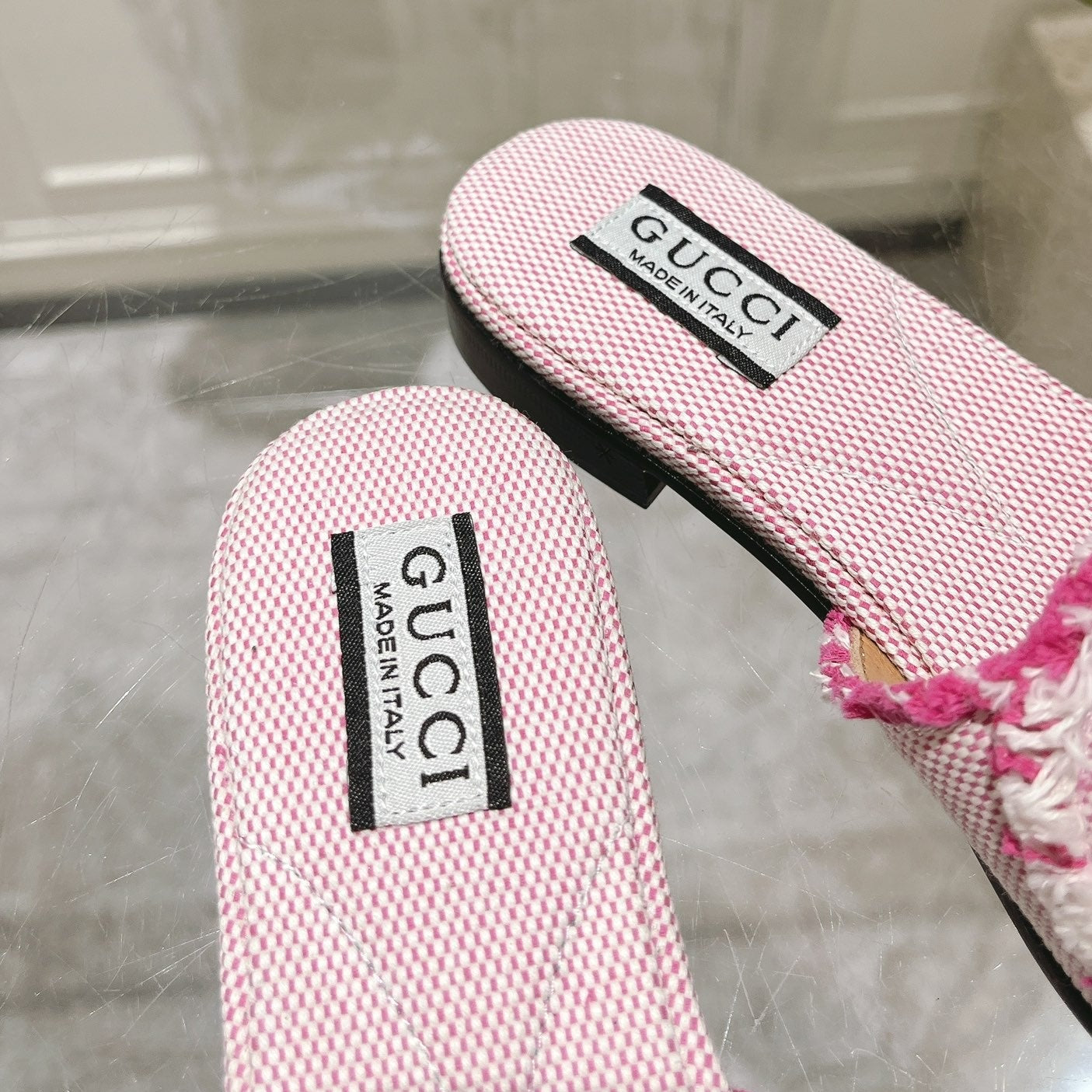 GG Interlocking double G hollow slippers Neon pink
