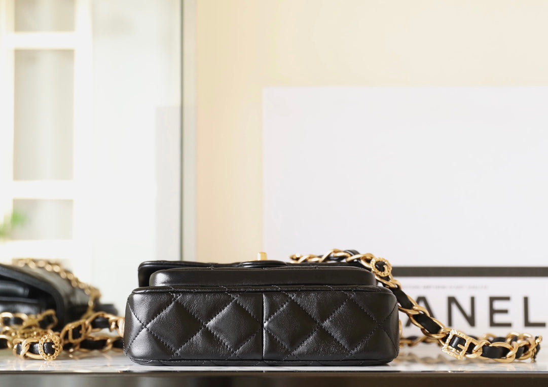 cc 24a flap bag 20cm top handle black lambskin gold hardware