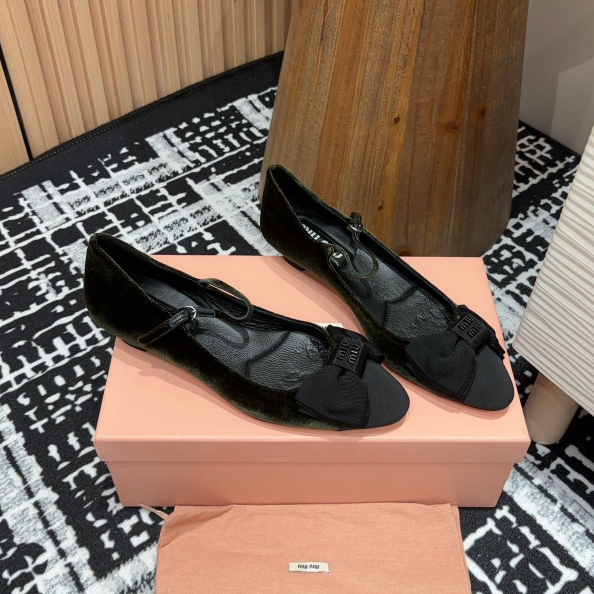 Miu Mary Jane Dark Green And Black Velvet