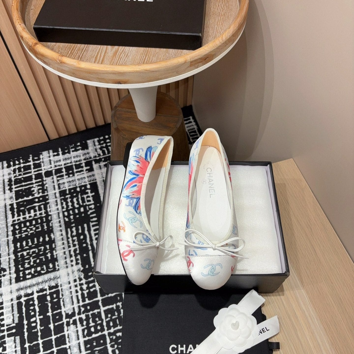CC Ballet Flats White Silk Flowers And Lambskin