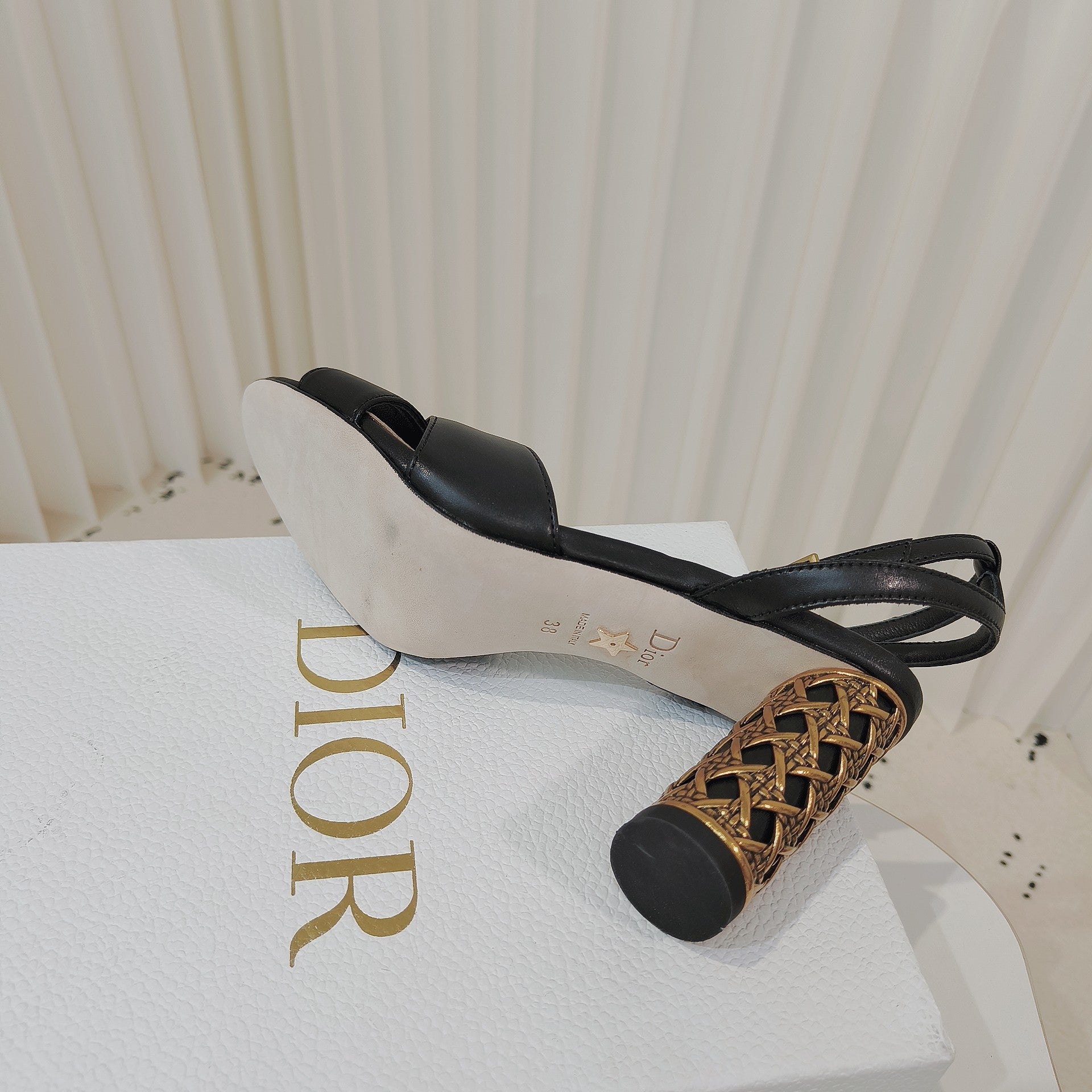 CD 26s Criss-Cross Strap Sandals 8cm Black Leather 927499