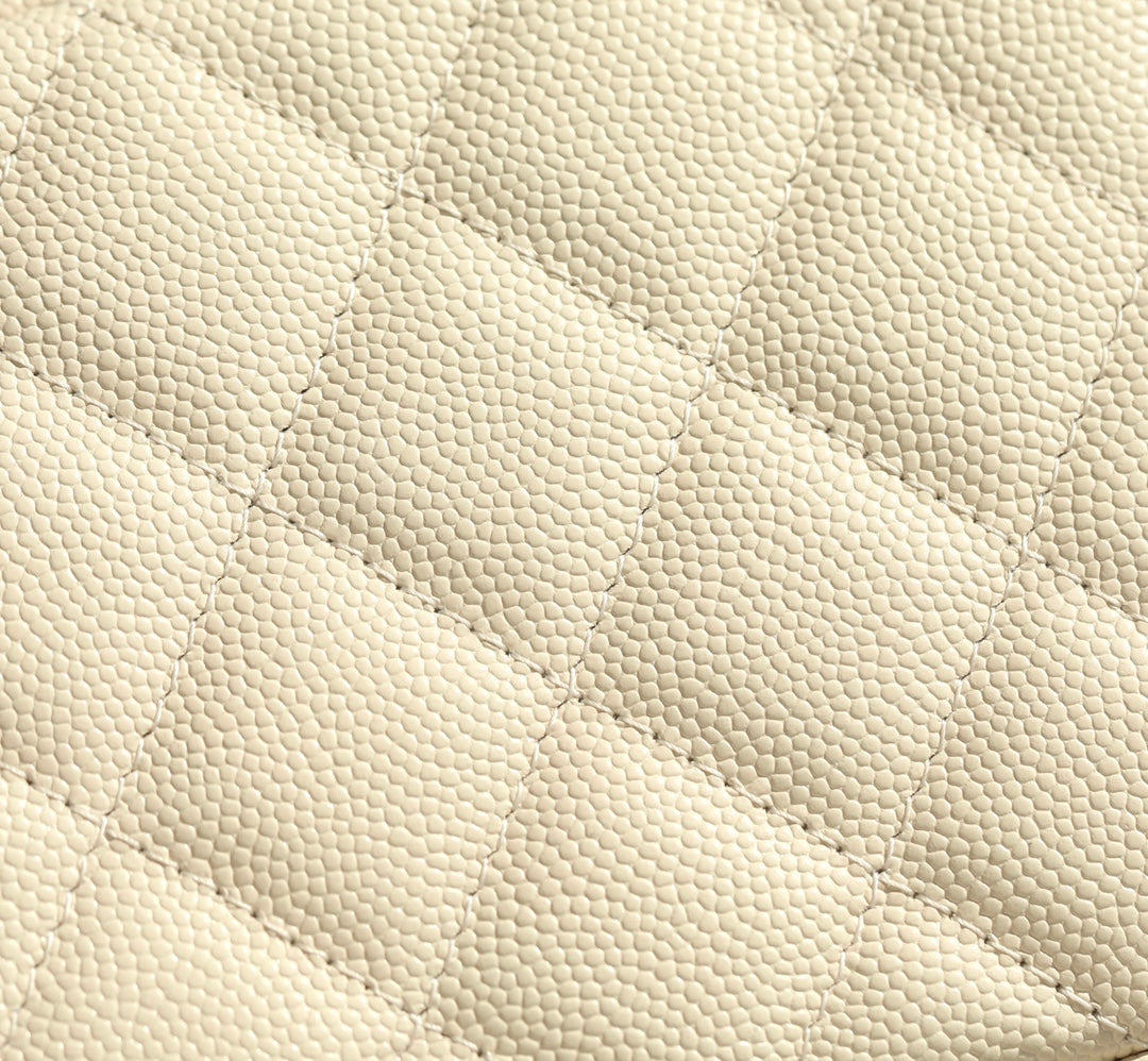 CC 25C Vanity 17cm Cream Grained Calfskin