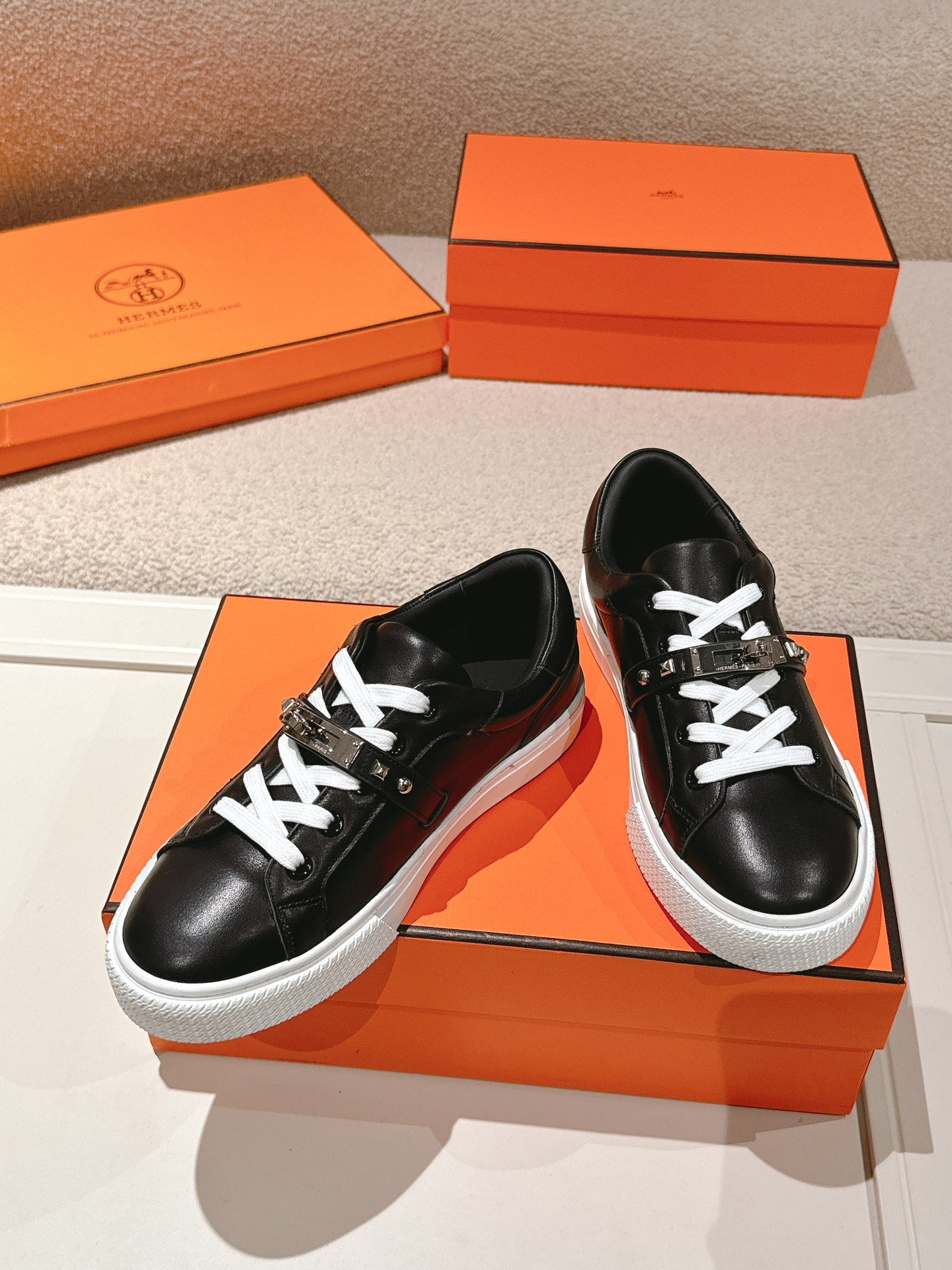 HM Day Sneakers Studs Black White Calfskin 577508