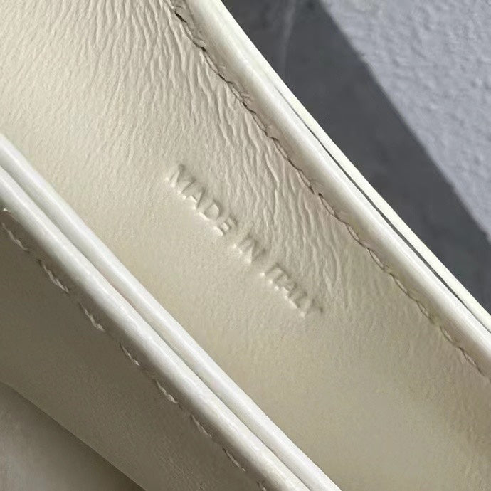 Celine Chain Besace Clea Bag Triomphe White Calfskin GHW